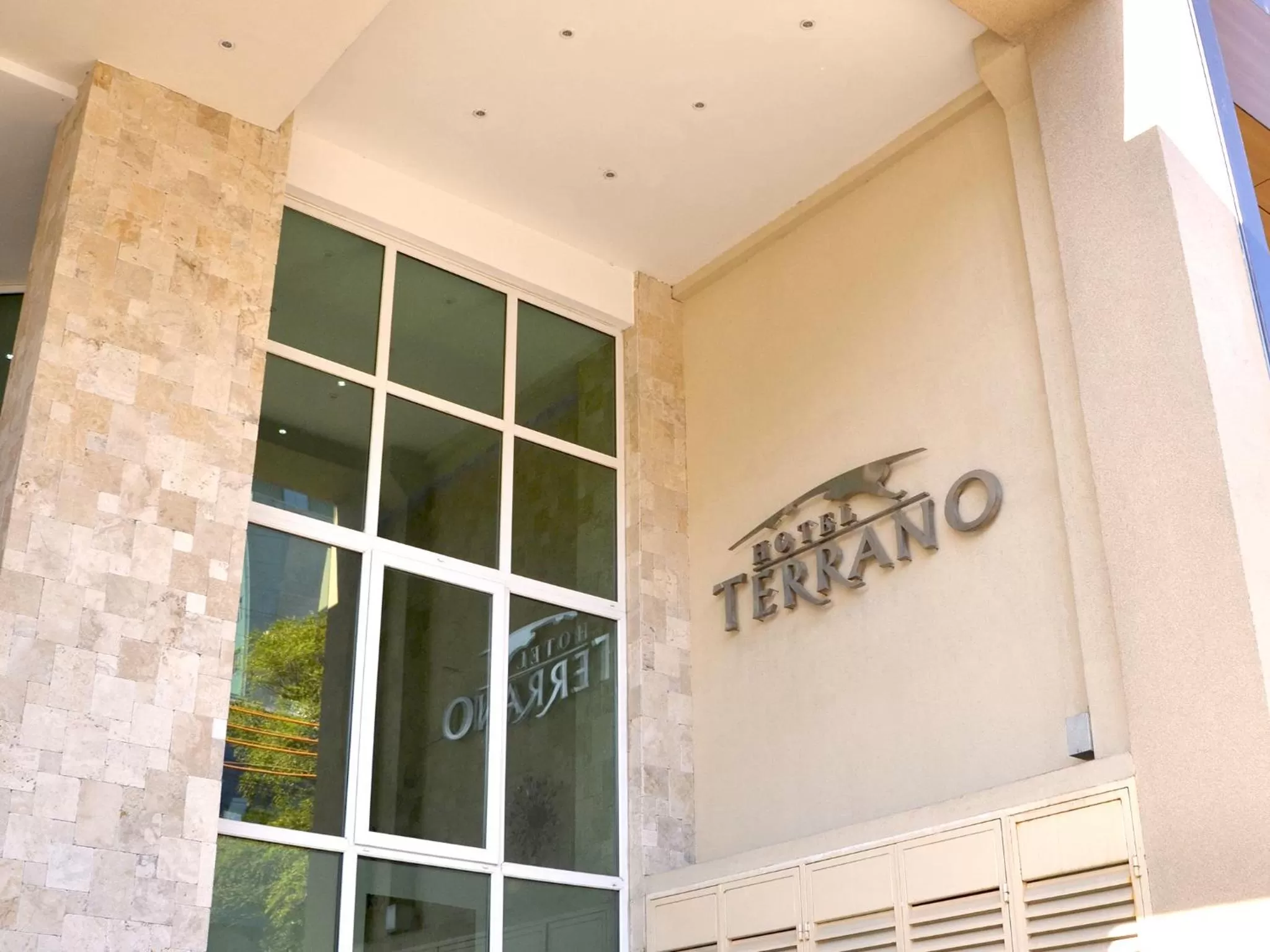 Facade/entrance in Hotel Terrano Concepción