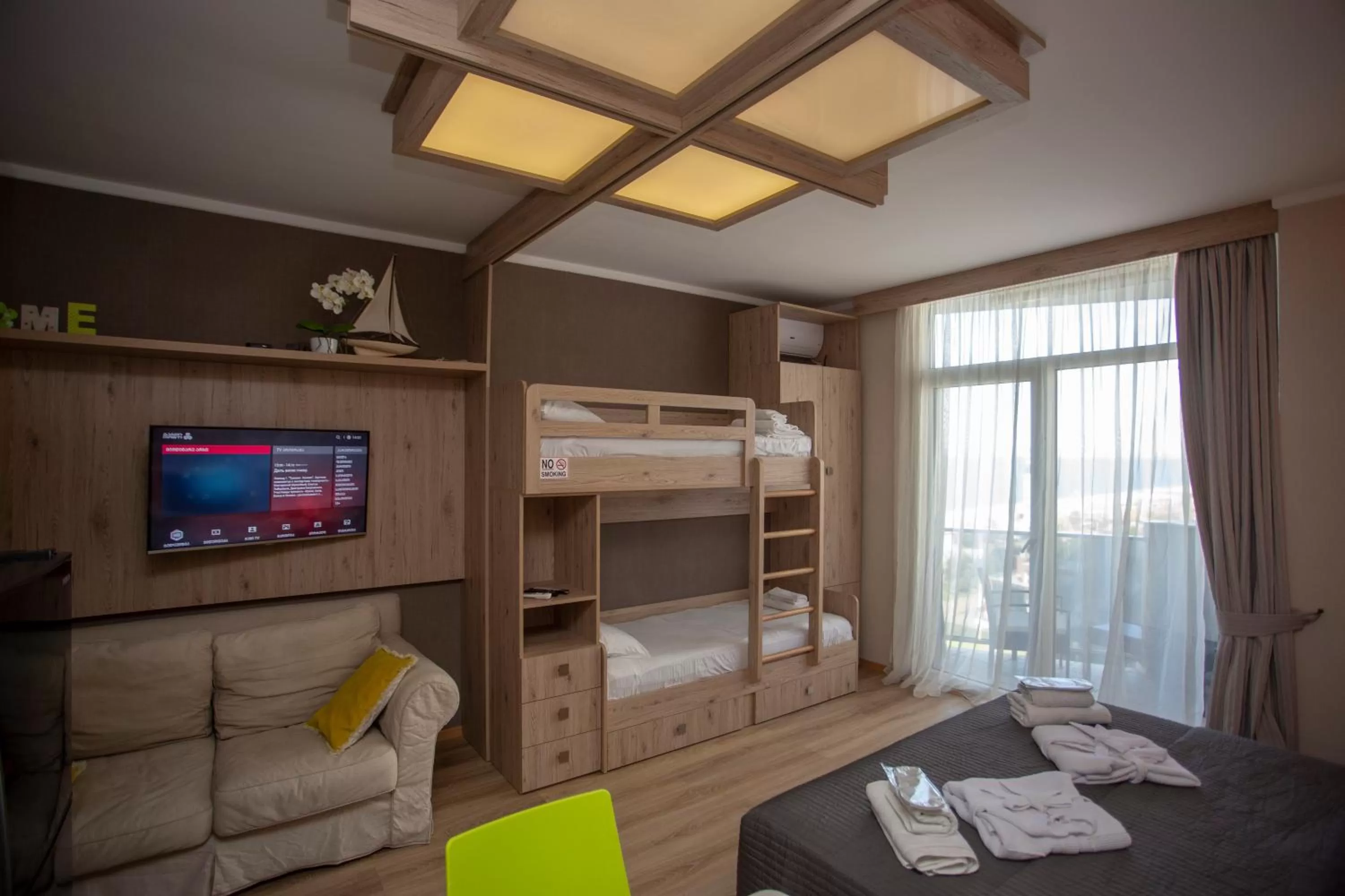 Living room, Bed in Blue Star Batumi