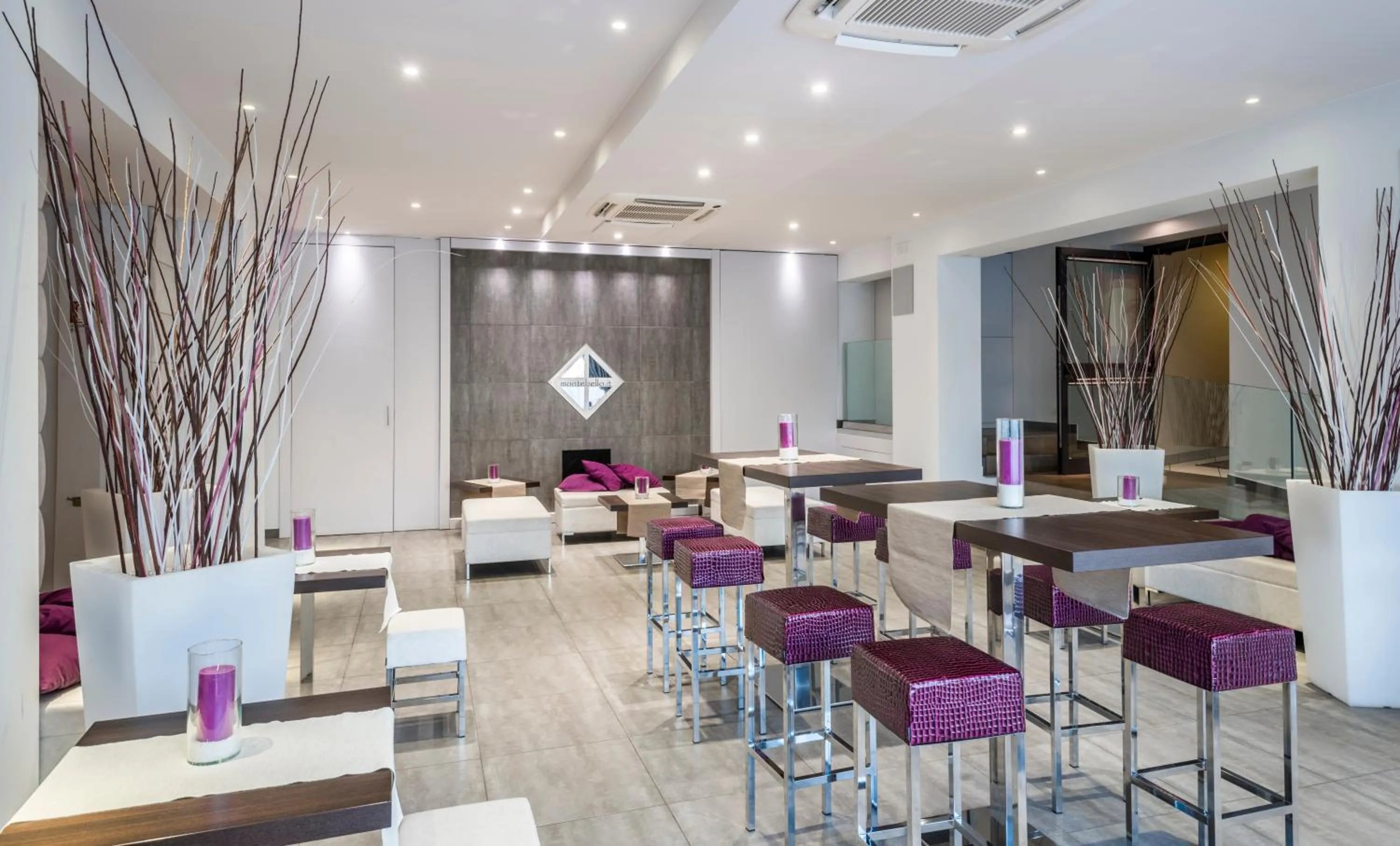 Lobby or reception in Hotel Montebello