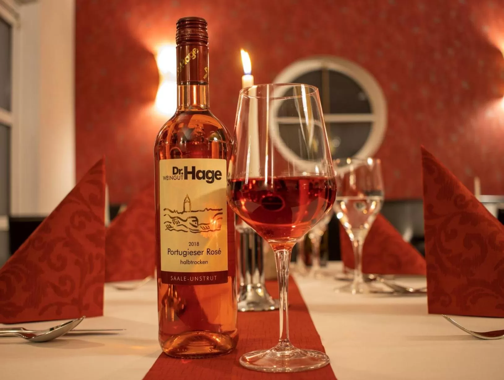 Restaurant/places to eat in Check Inn Hotel Merseburg