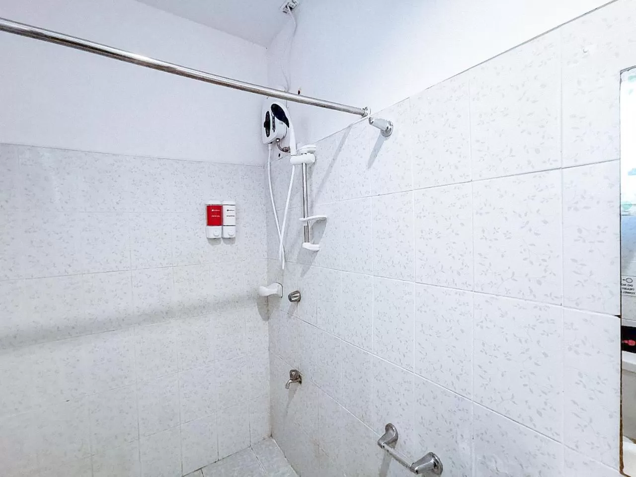 Bathroom in RedDoorz near Notre Dame of Dadiangas University