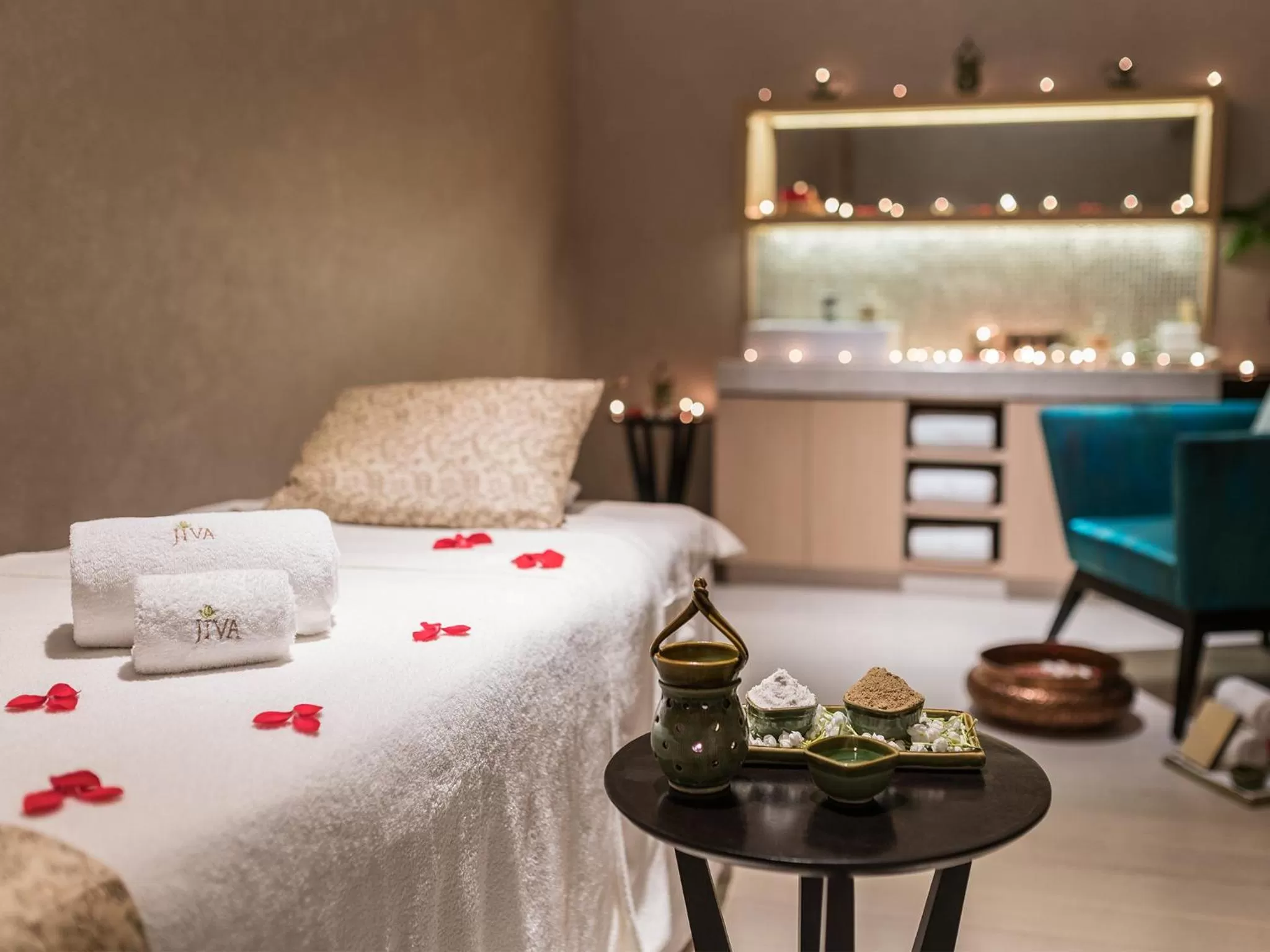 Spa and wellness centre/facilities, Bed in Taj Santacruz