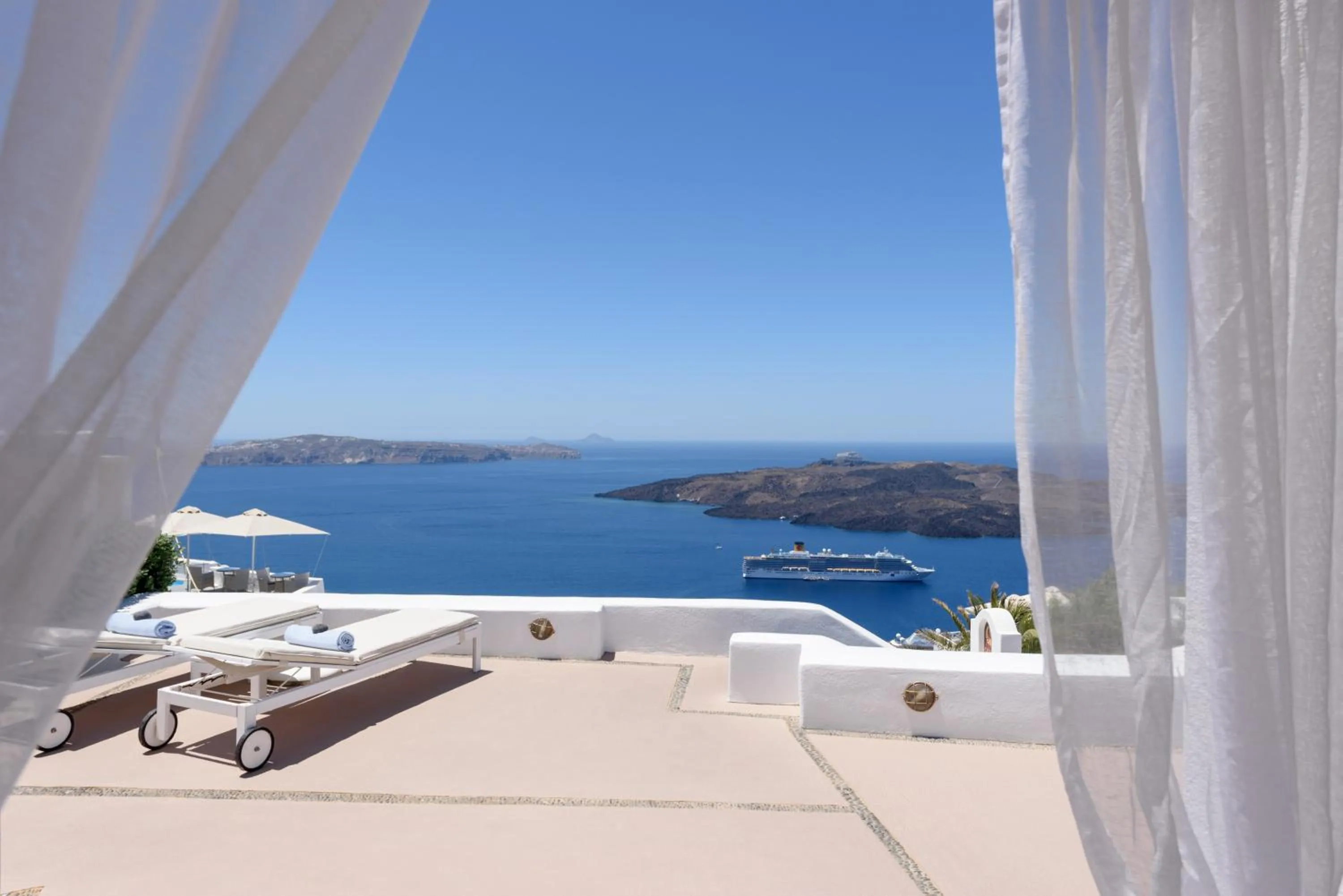 Day in Aria Suites & Villas