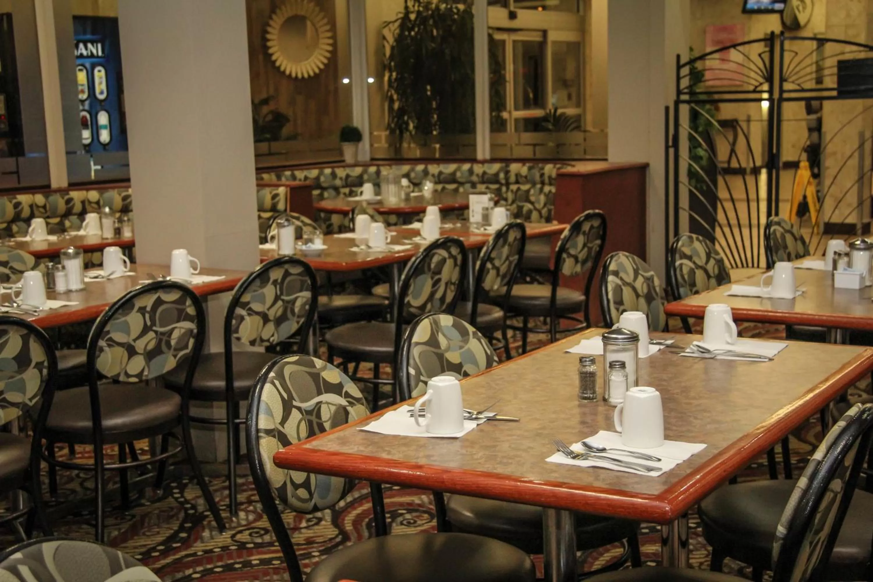 Restaurant/places to eat in Continental Inn & Suites