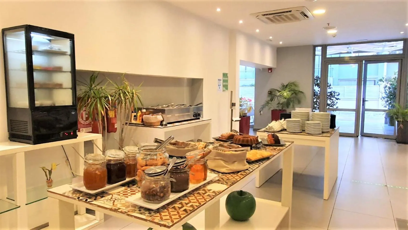 Breakfast in Elite Hotel