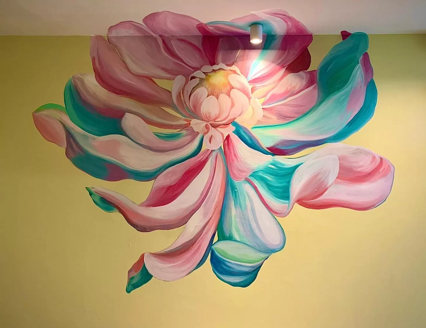 Property building in Salin Home Hotel Ramkhamhaeng