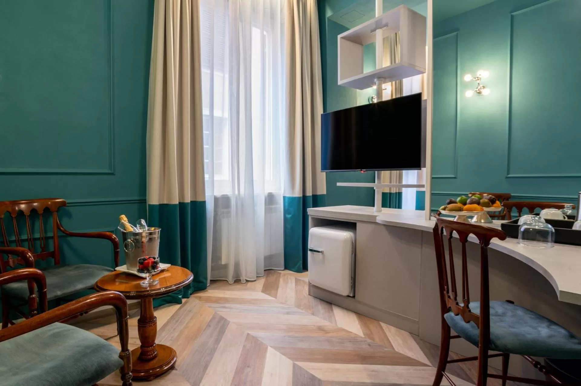 TV and multimedia in Hotel Monte Rosa