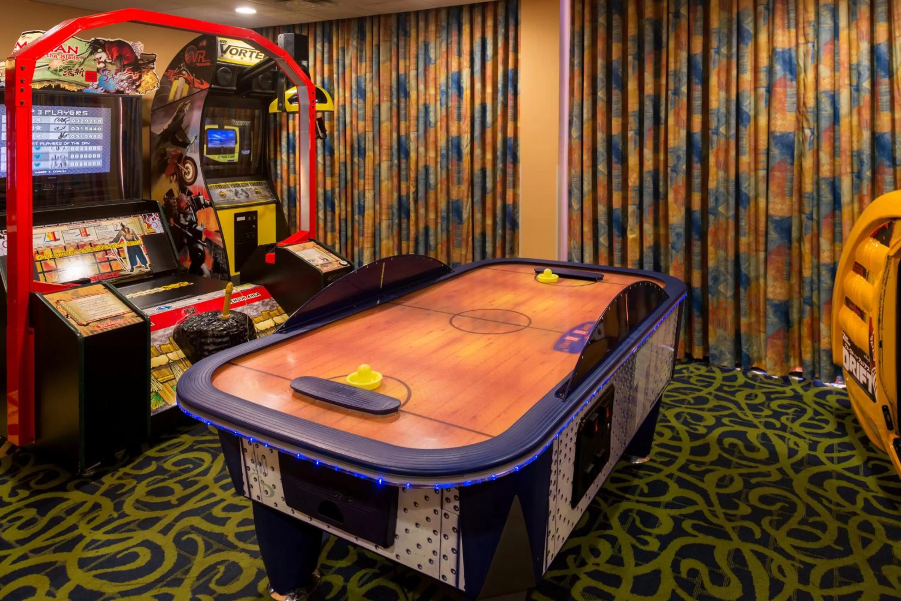 Game Room in Holiday Inn & Suites Orlando SW - Celebration Area by IHG