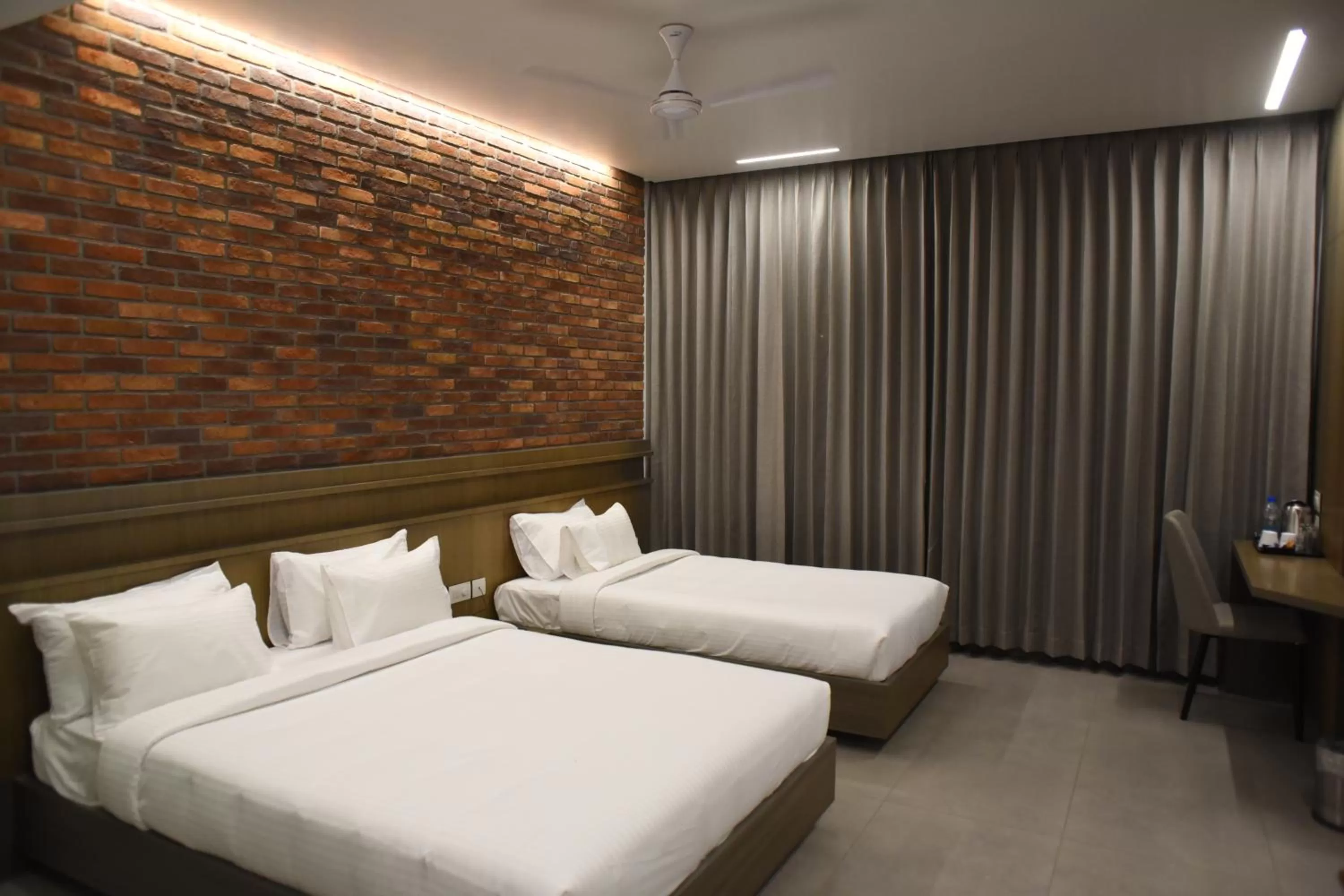 Bedroom, Bed in RATHNA RESIDENCY - Near US CONSULATE
