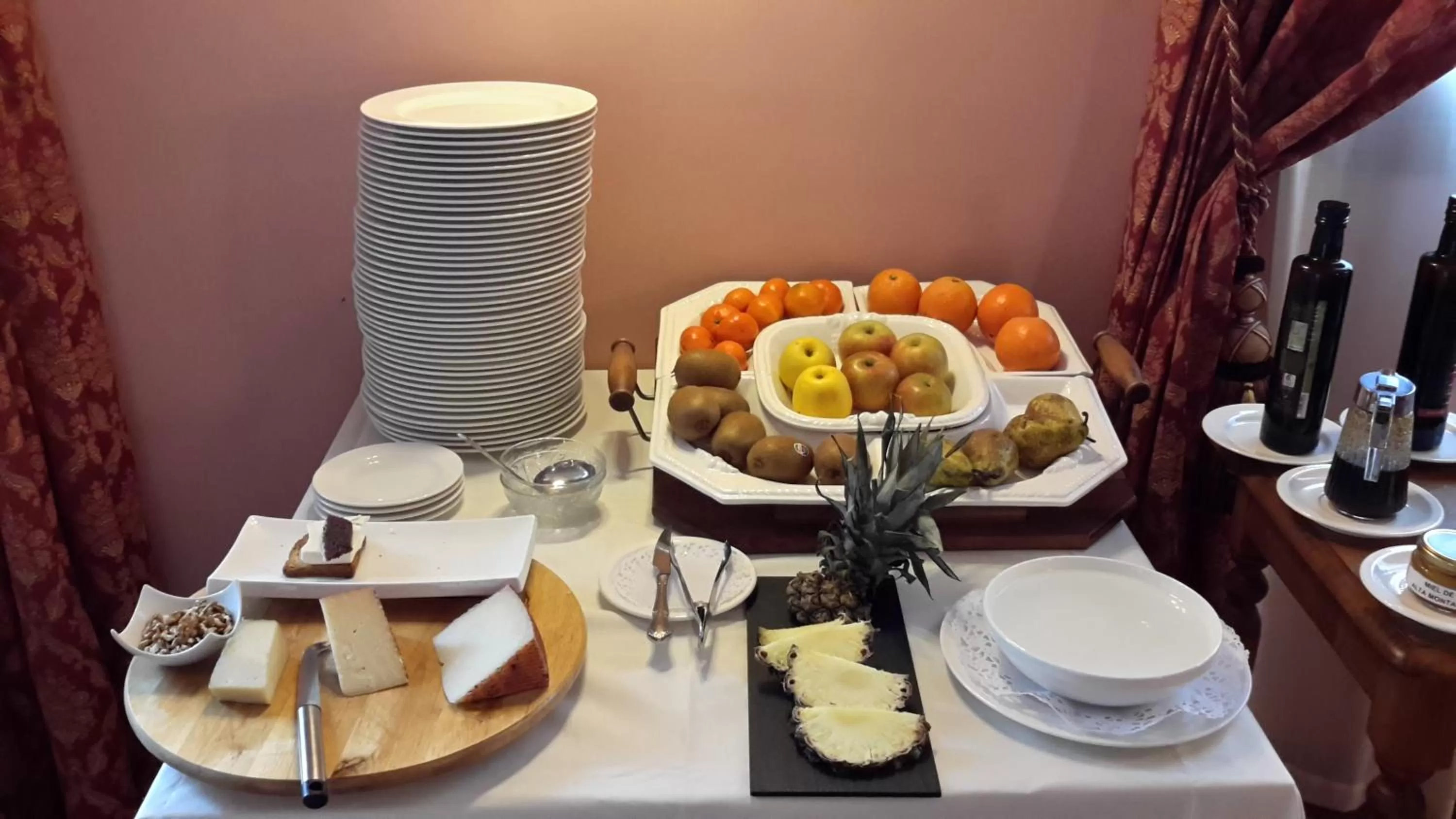 Breakfast in Palacio Azcárate Hotel
