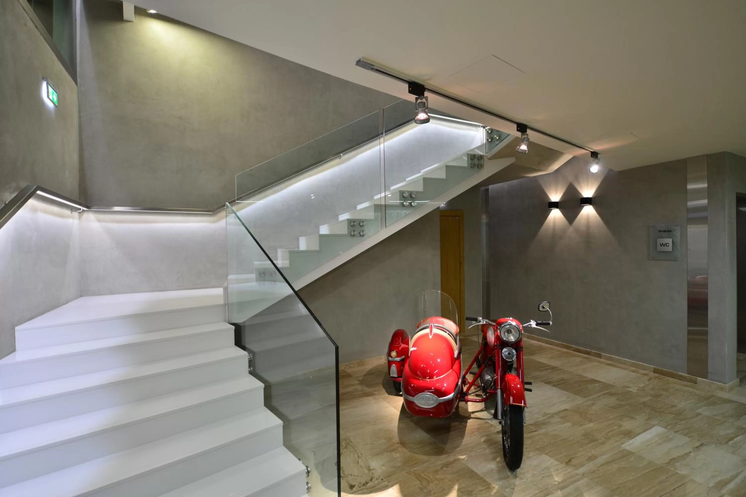 Area and facilities in Antonie Hotel****superior