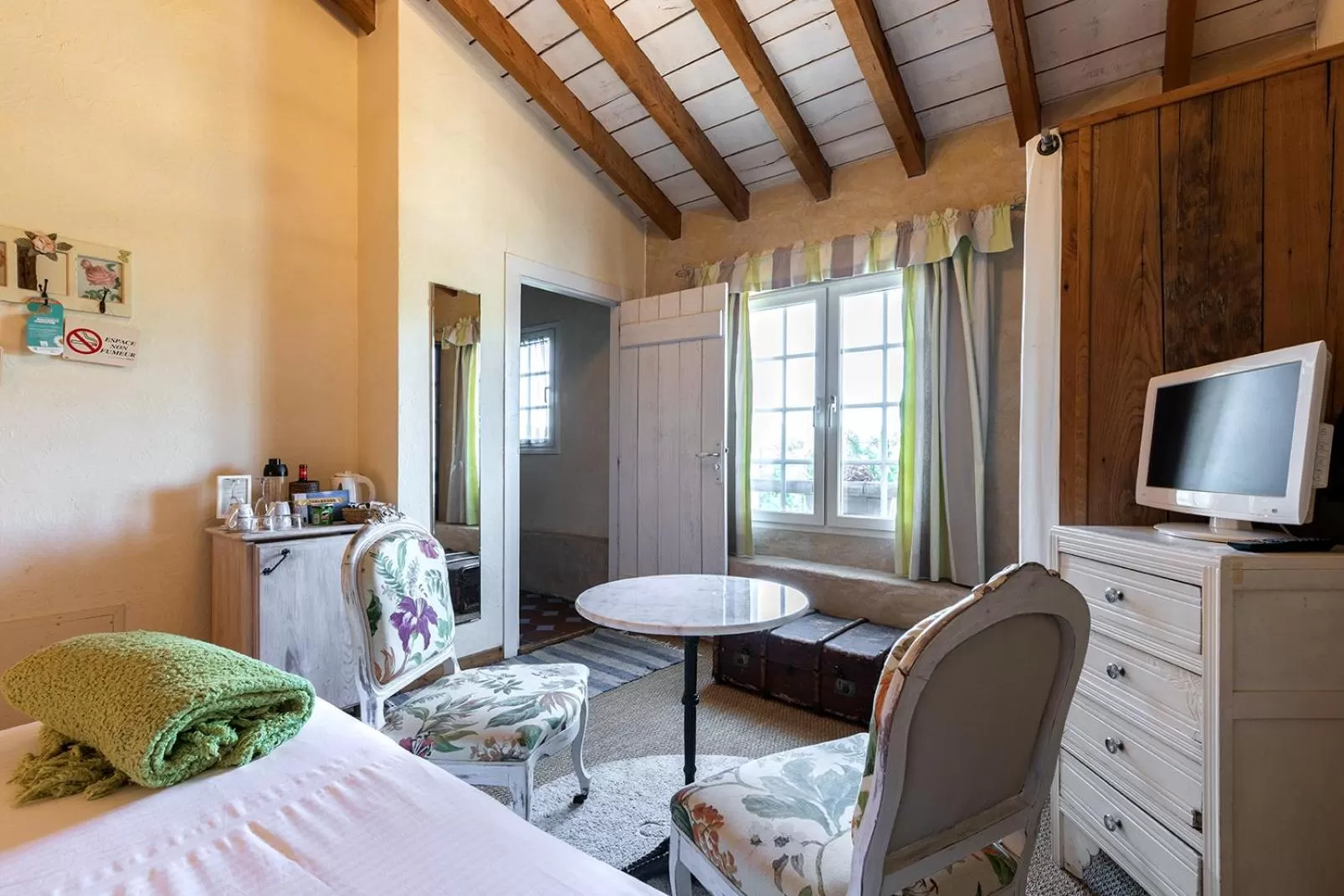 Bedroom, Bed in Domaine de Bassilour