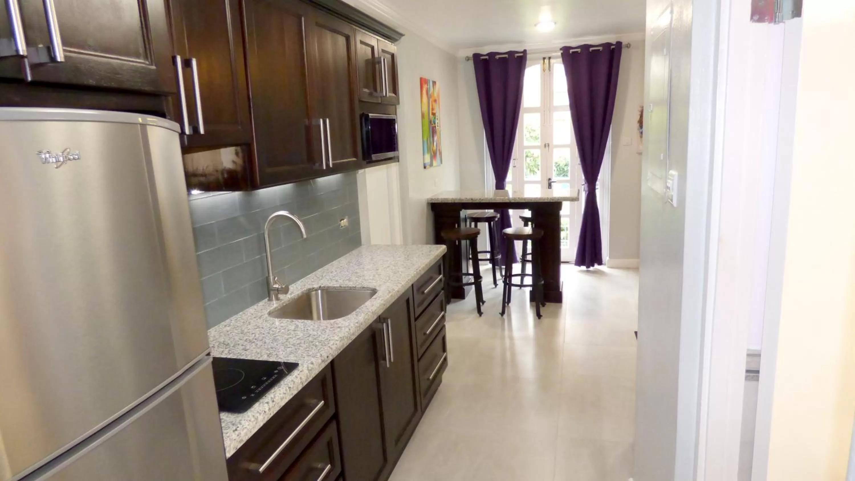 Kitchen or kitchenette in Beach One Bedroom Suite A20