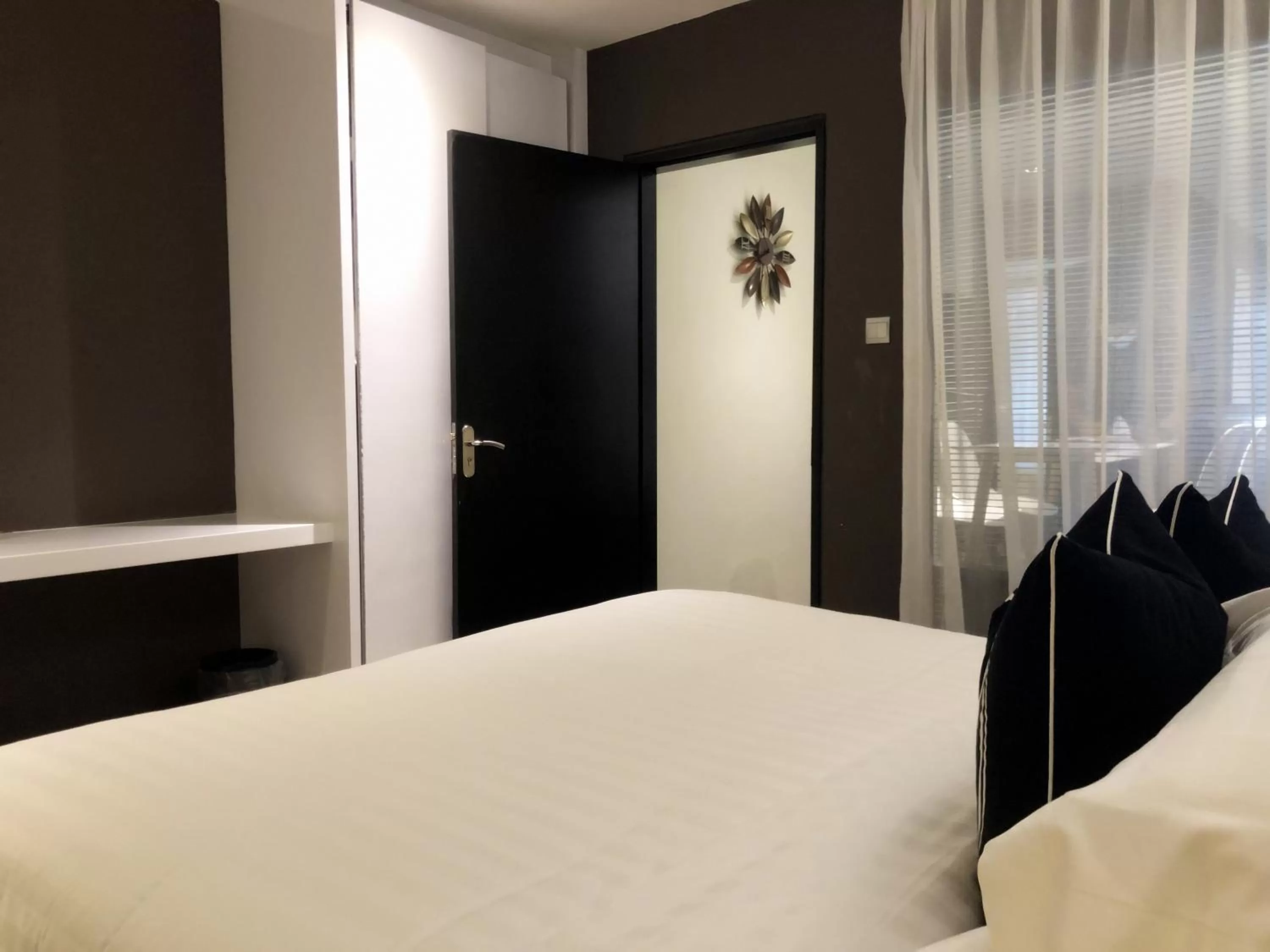 Bedroom, Bed in M Roof Hotel & Residences