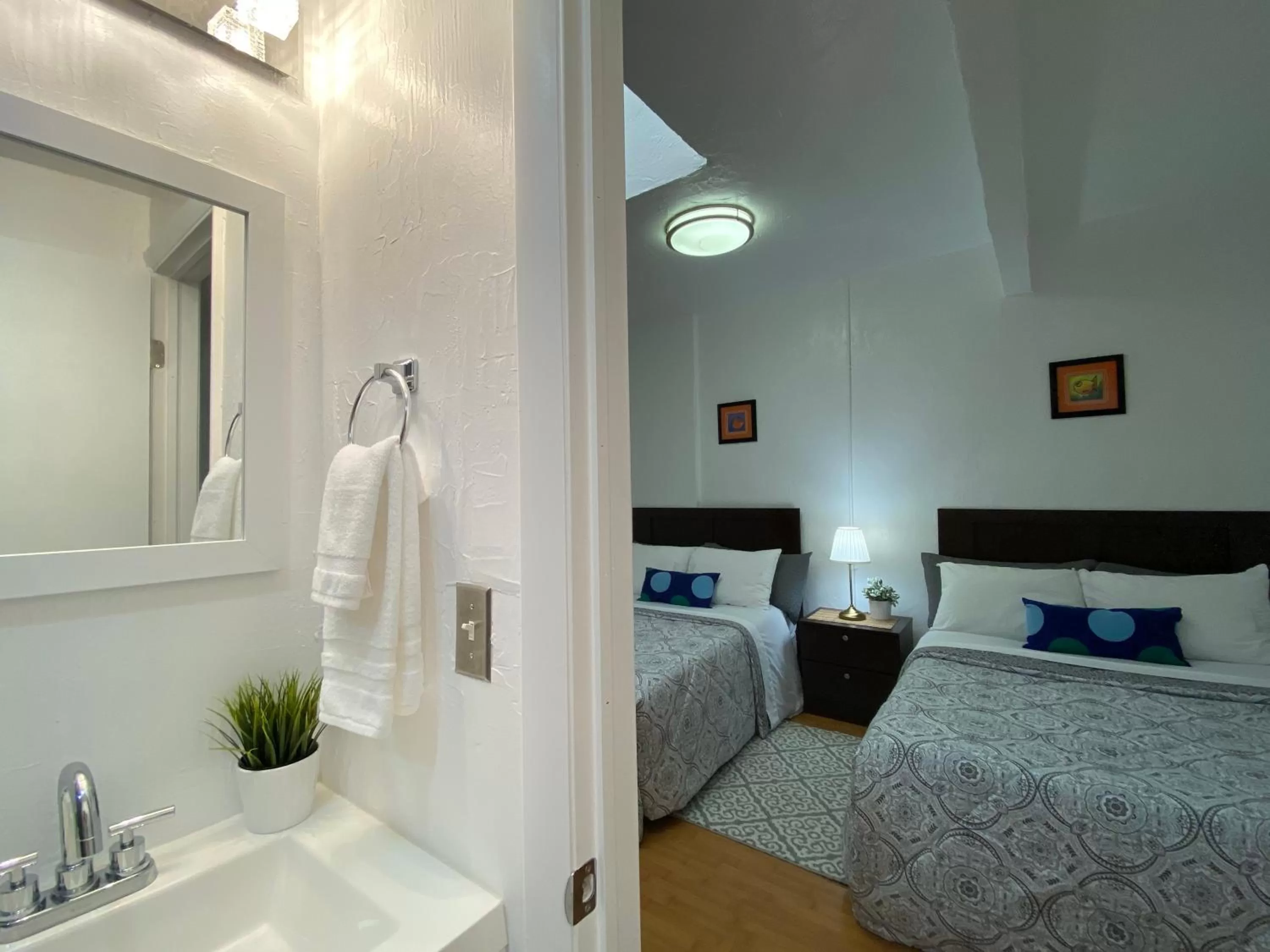 Bed in Miami Beach Rooms B&B