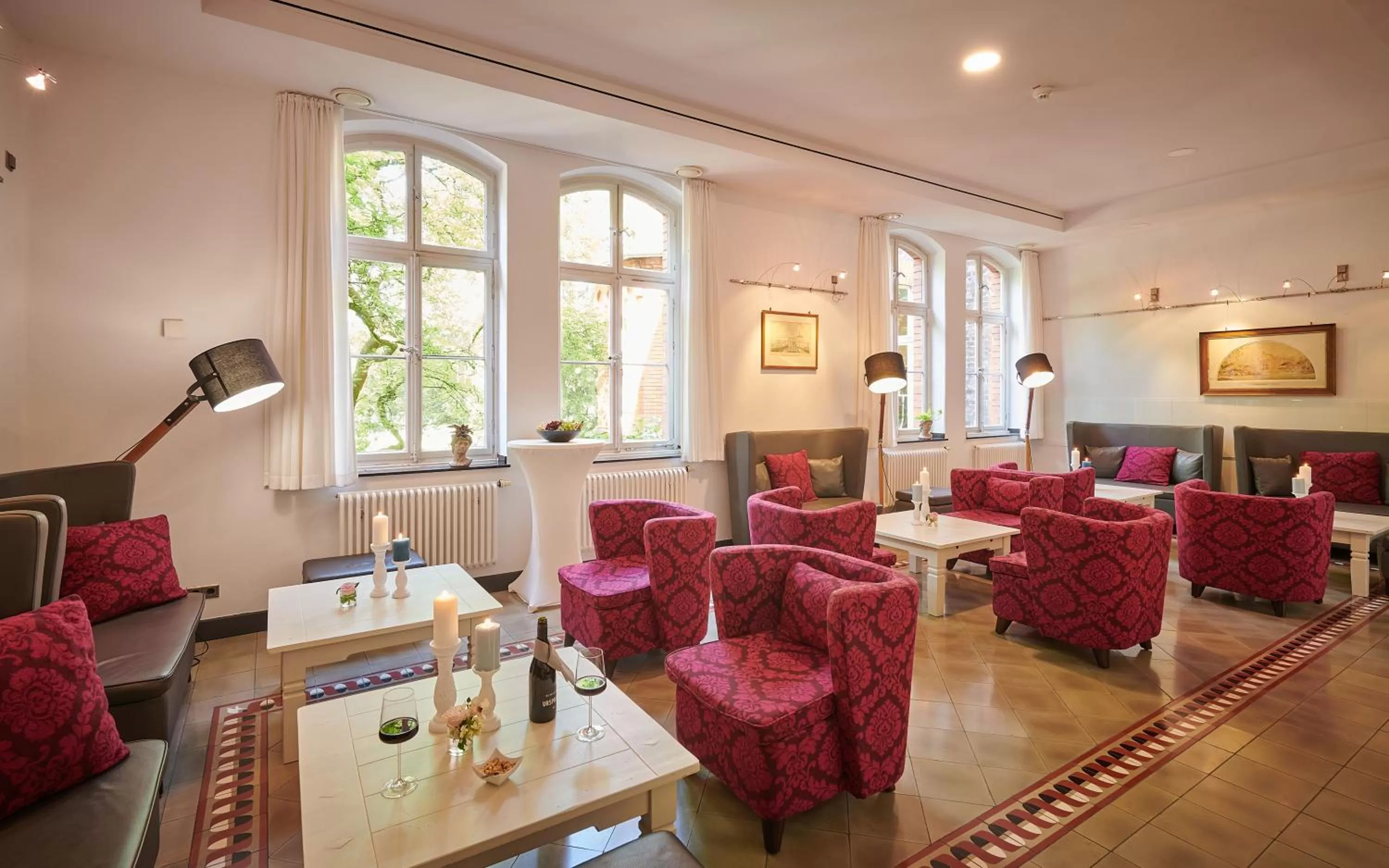 Lounge or bar in Hotel Mutterhaus Düsseldorf