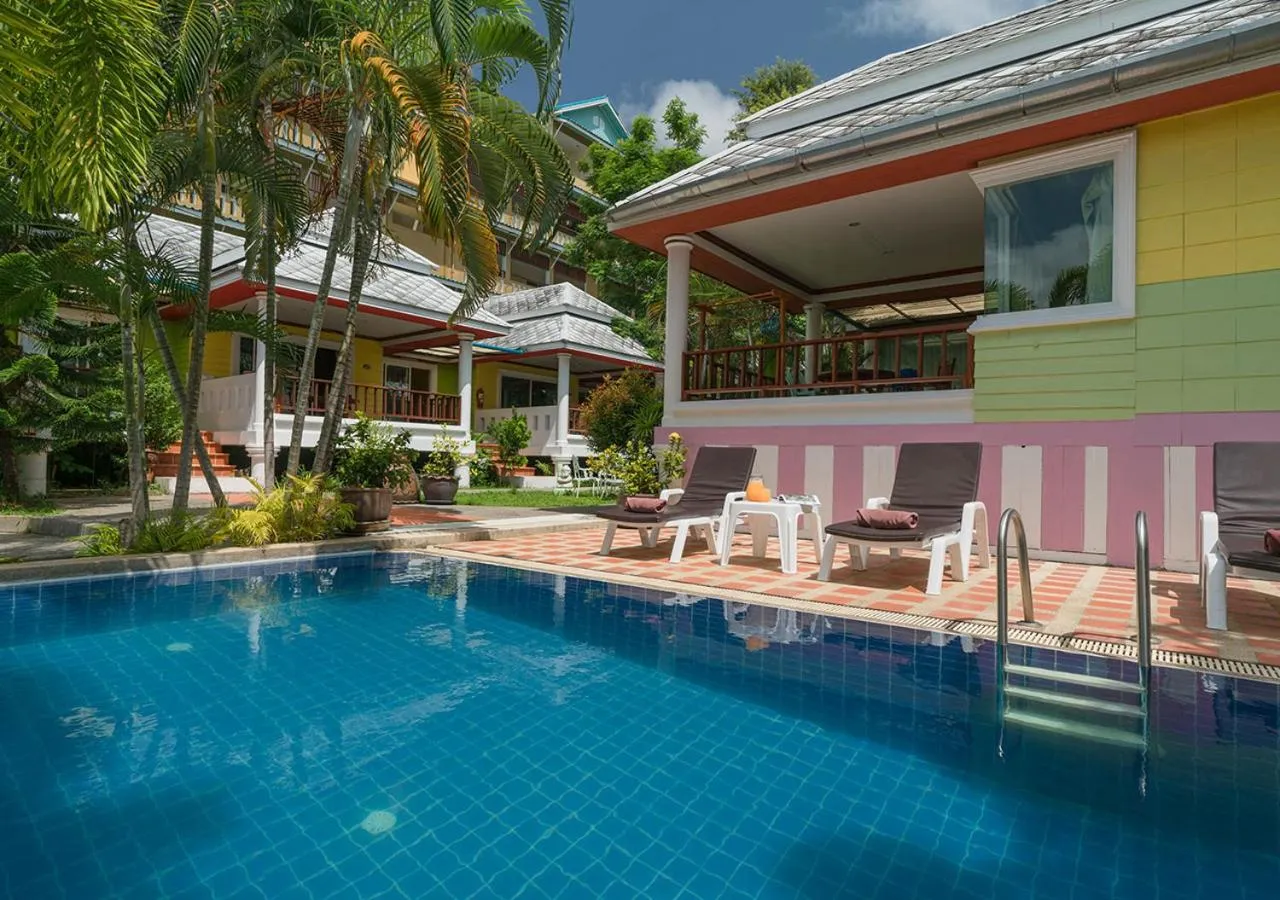 Swimming pool in Lemon House