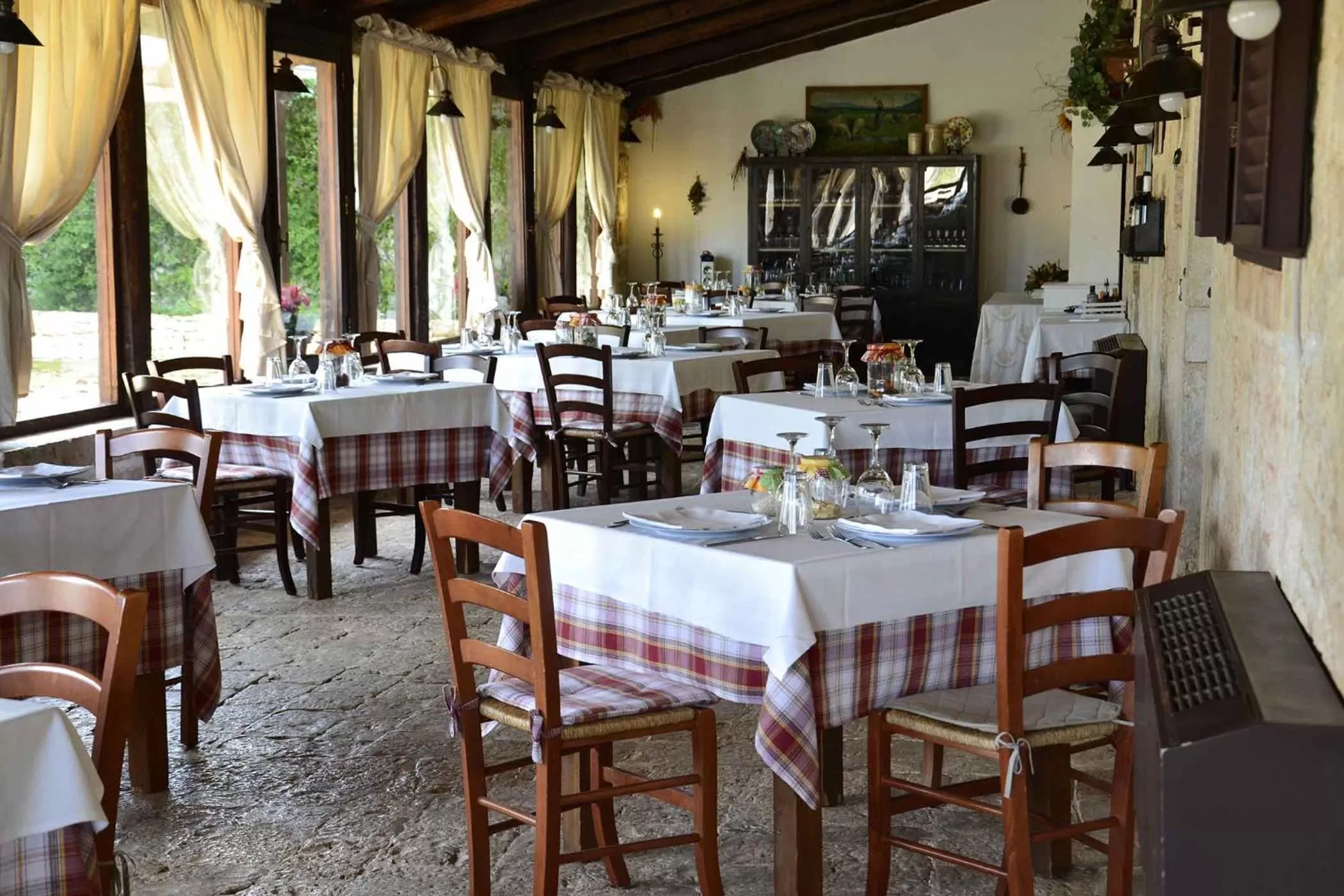 Restaurant/places to eat in Agriturismo Masseria Alberotanza