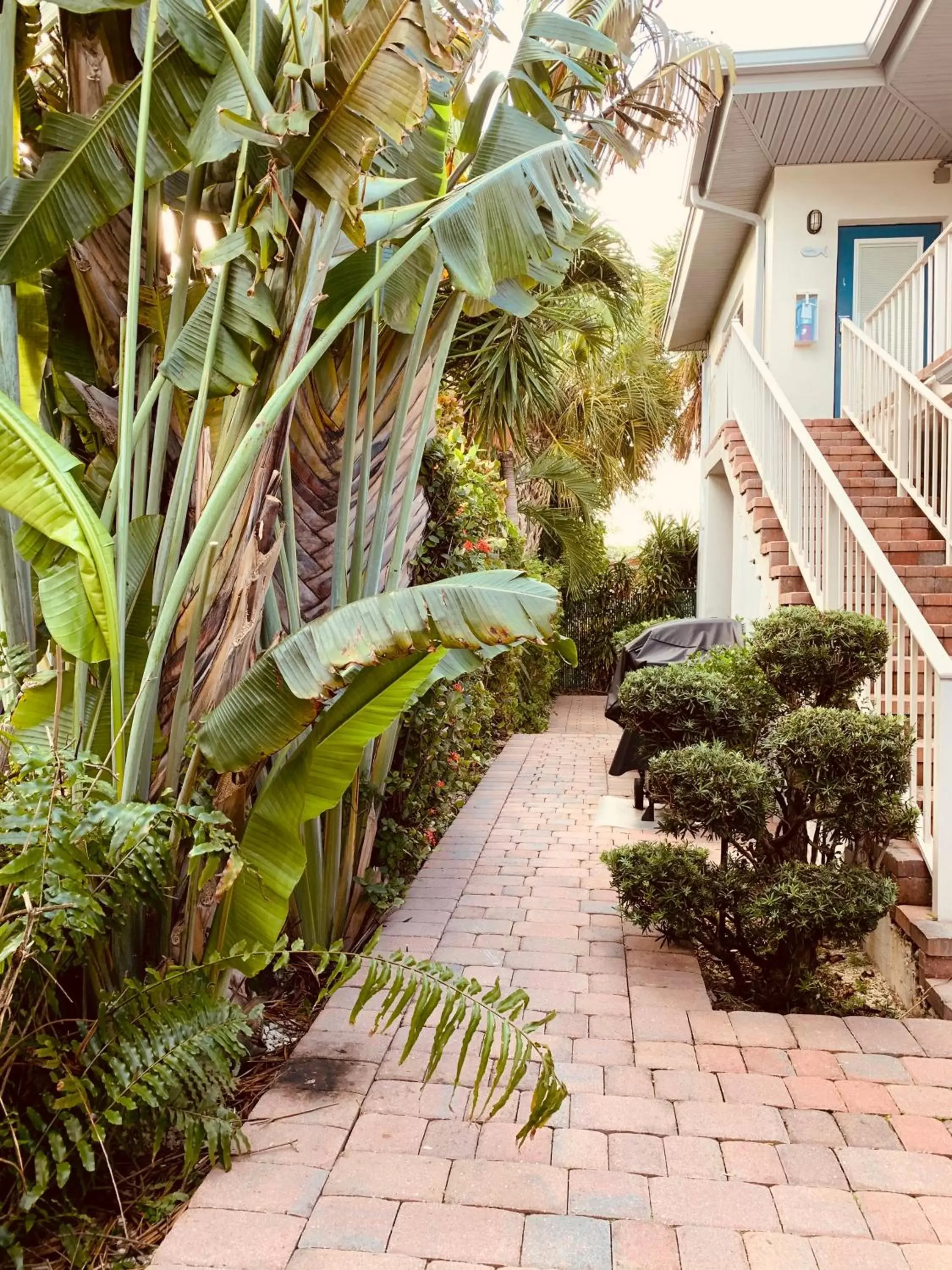 4145 By The Sea Inn & Suites 4145 By The Sea Inn & Suites