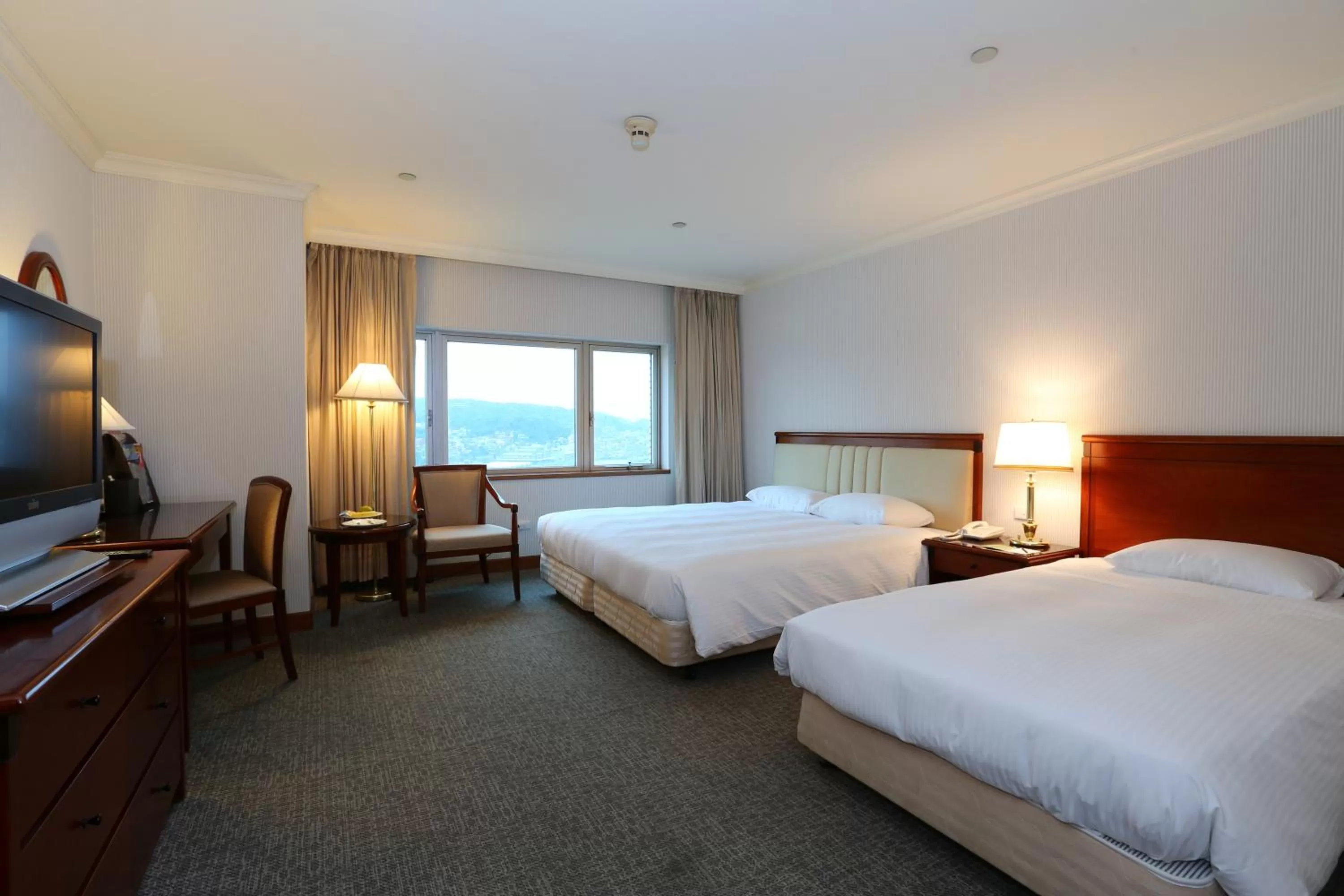Day, Bed in Evergreen Laurel Hotel - Keelung