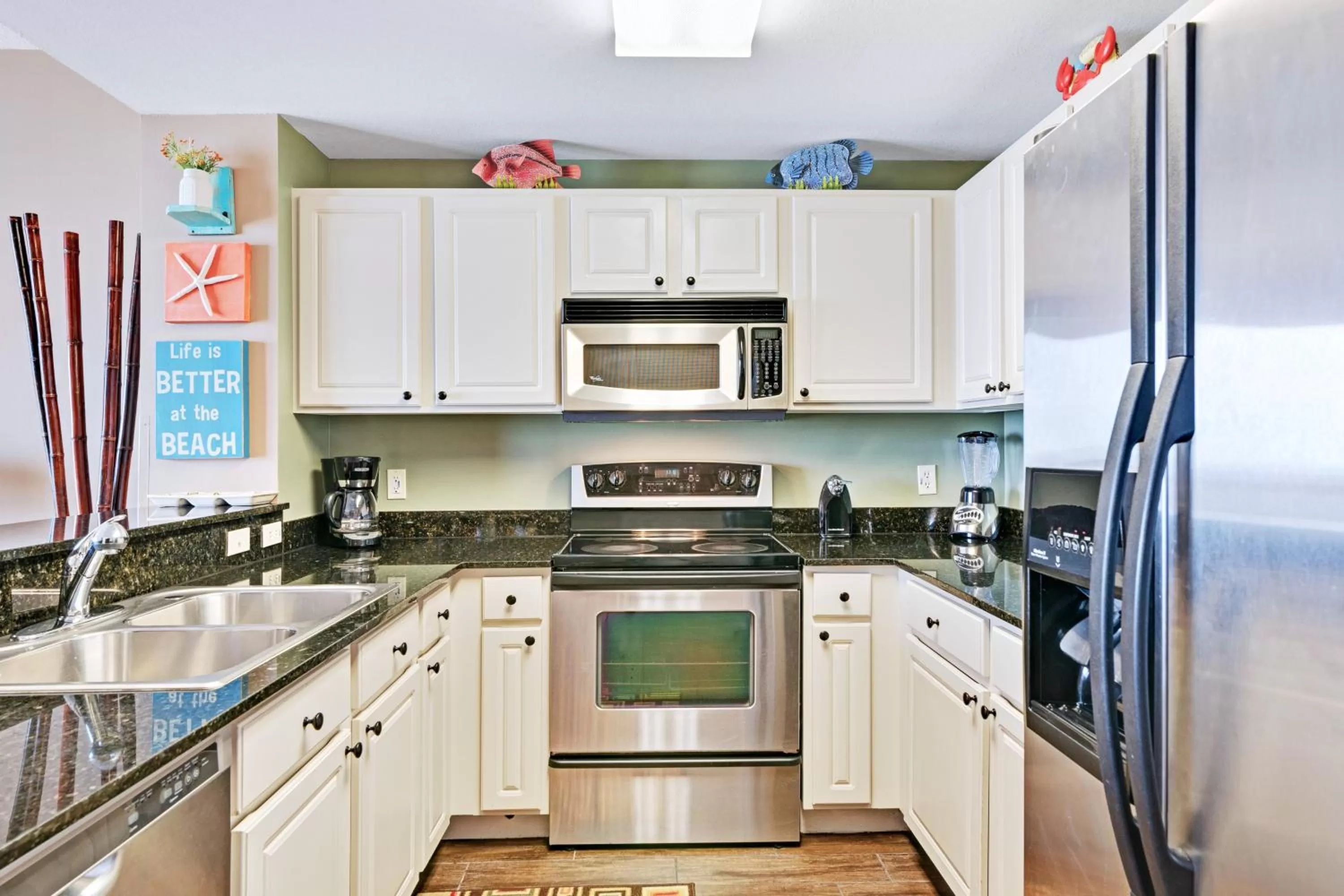 Kitchen/Kitchenette in Calypso Resort