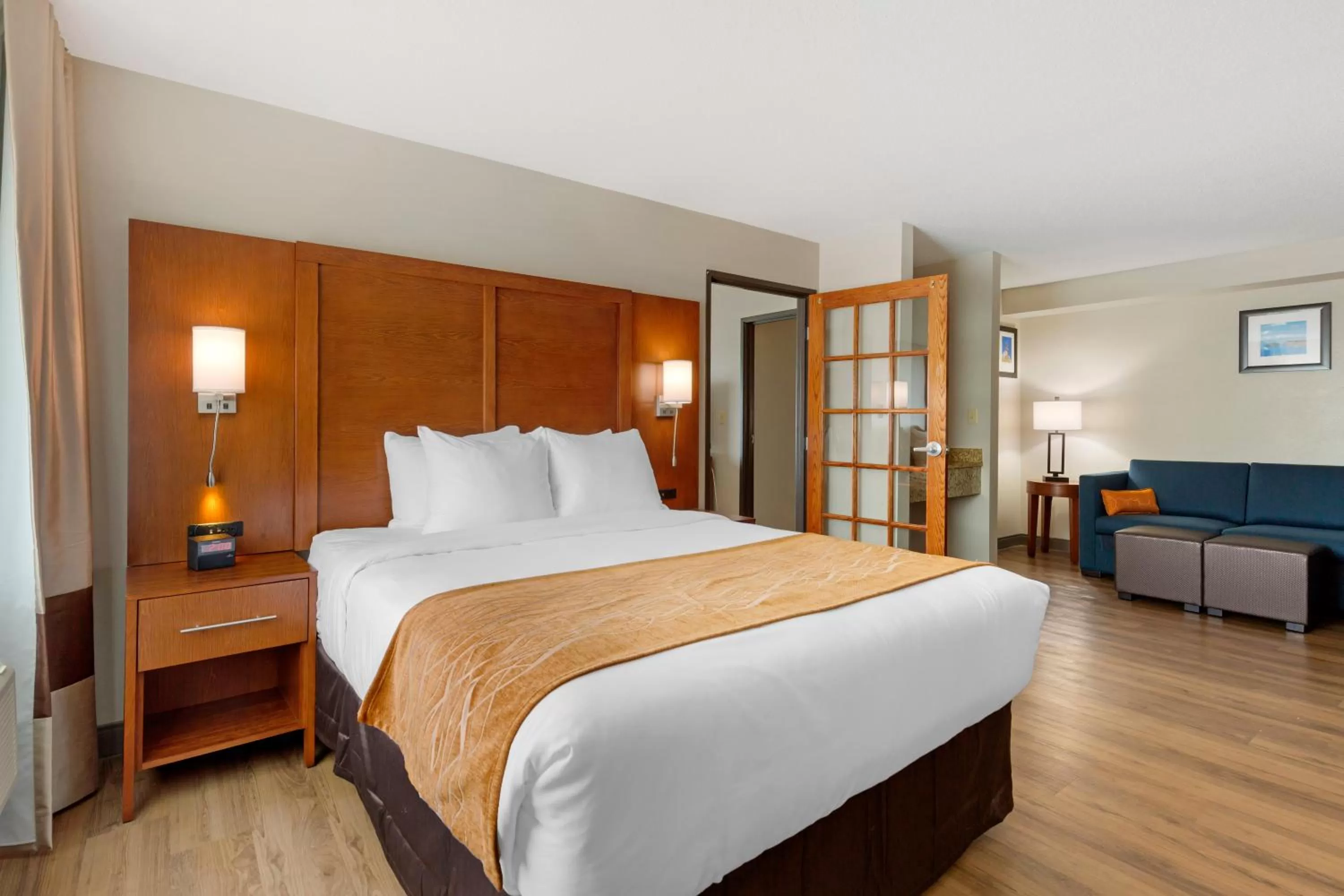 Family Suite - Non-Smoking in Comfort Inn & Suites Milford