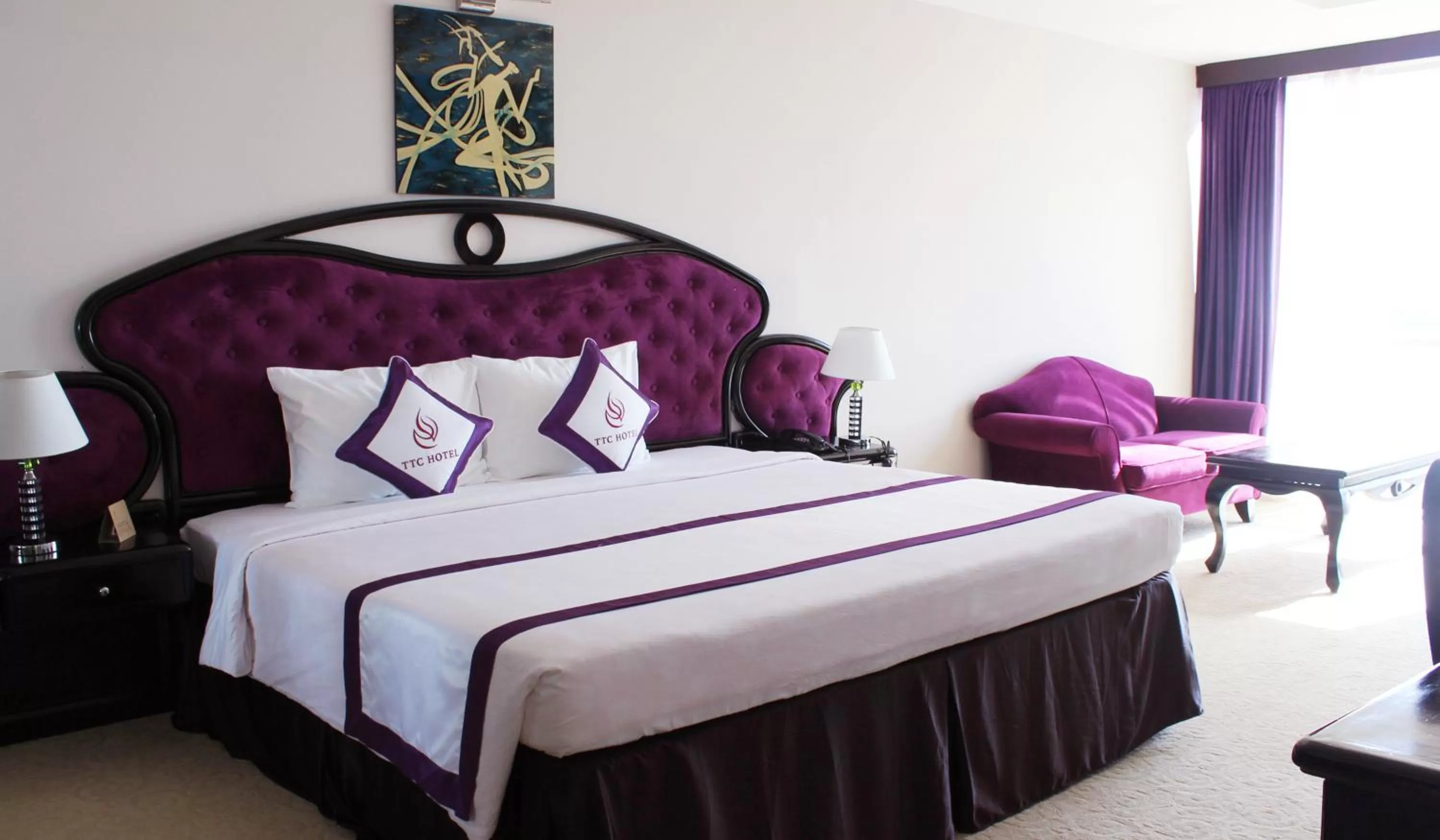 TV and multimedia, Bed in TTC Hotel Can Tho