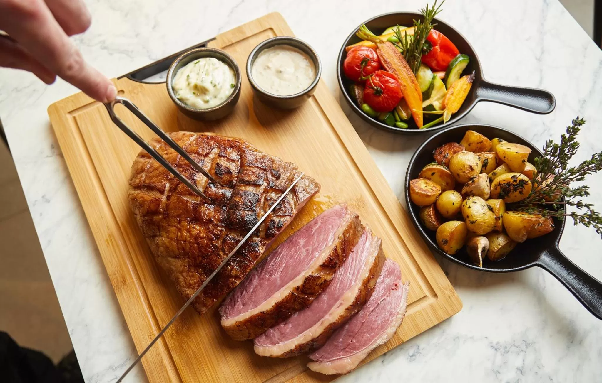 Restaurant/places to eat in Mercure Avignon Gare TGV