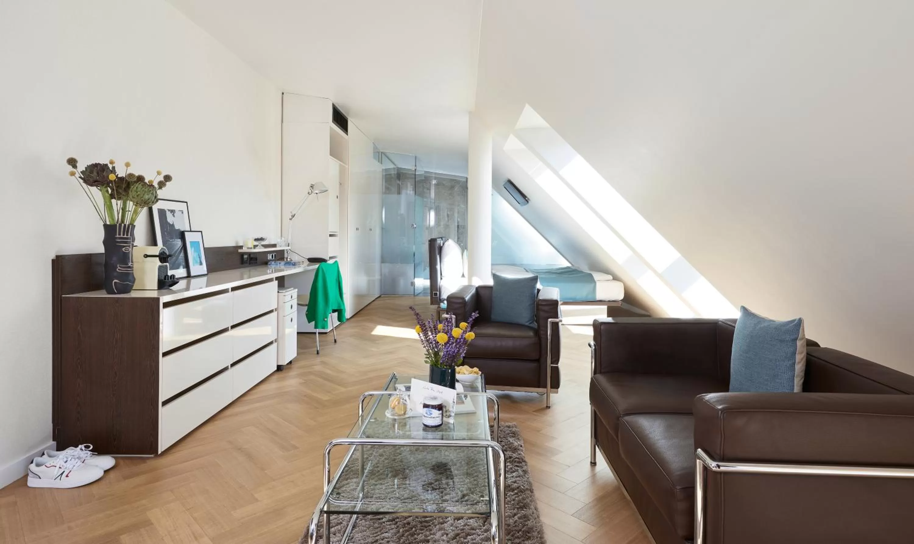 Photo of the whole room in Living Hotel Das Viktualienmarkt