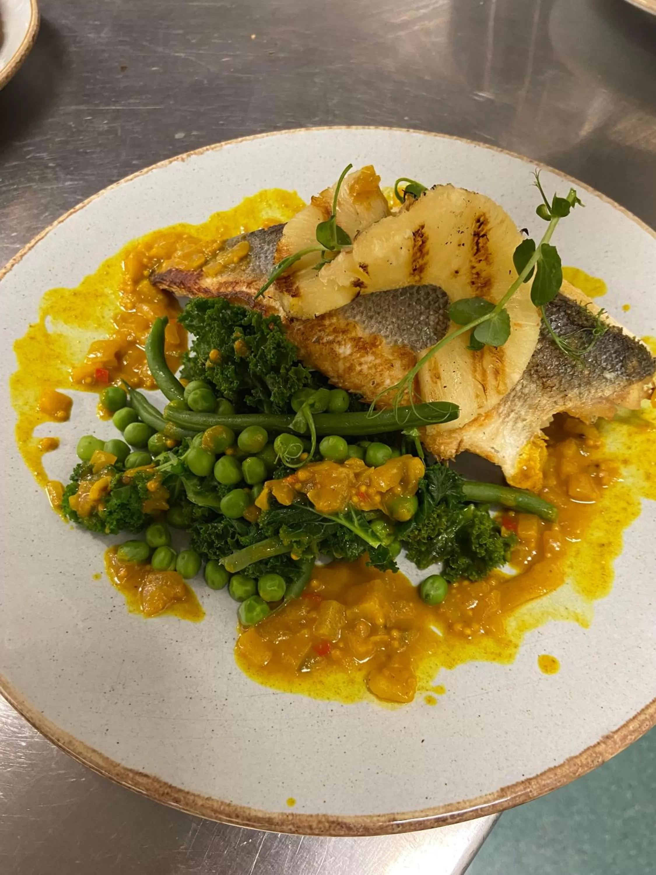 White Horse Inn & Restaurant