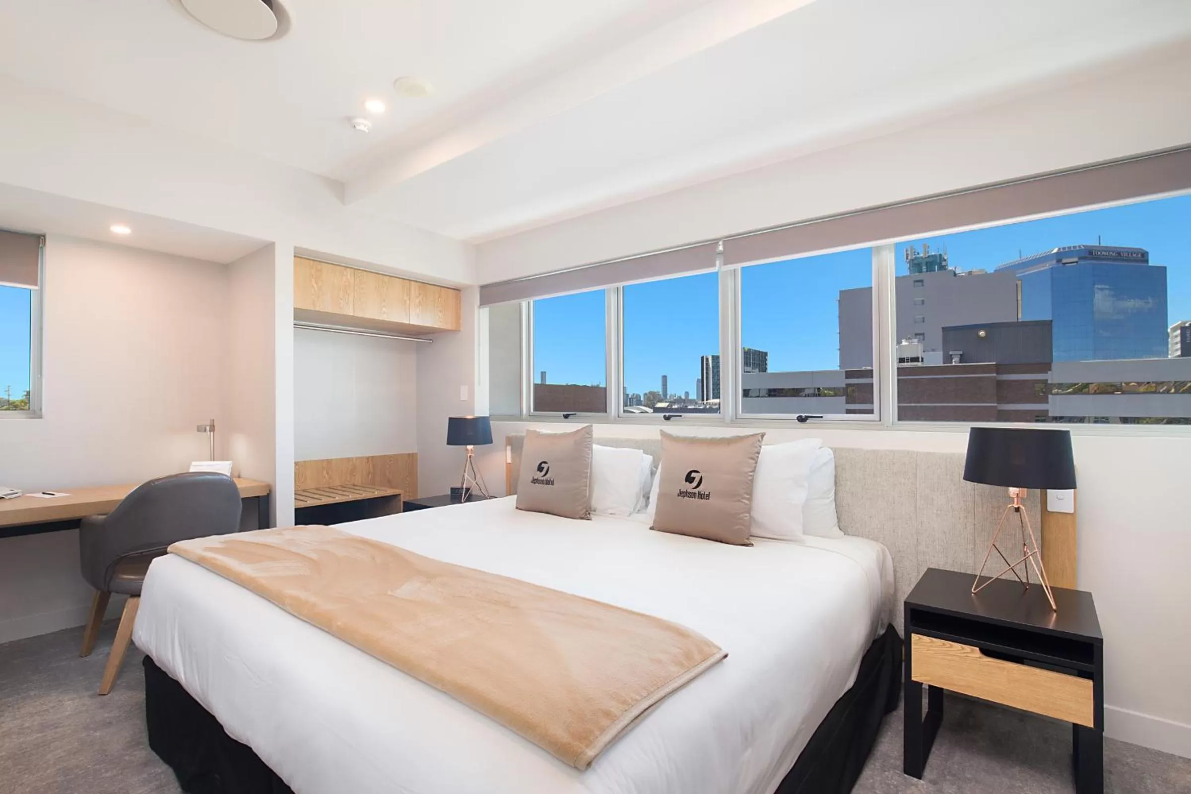 Bedroom, Bed in Jephson Hotel & Apartments