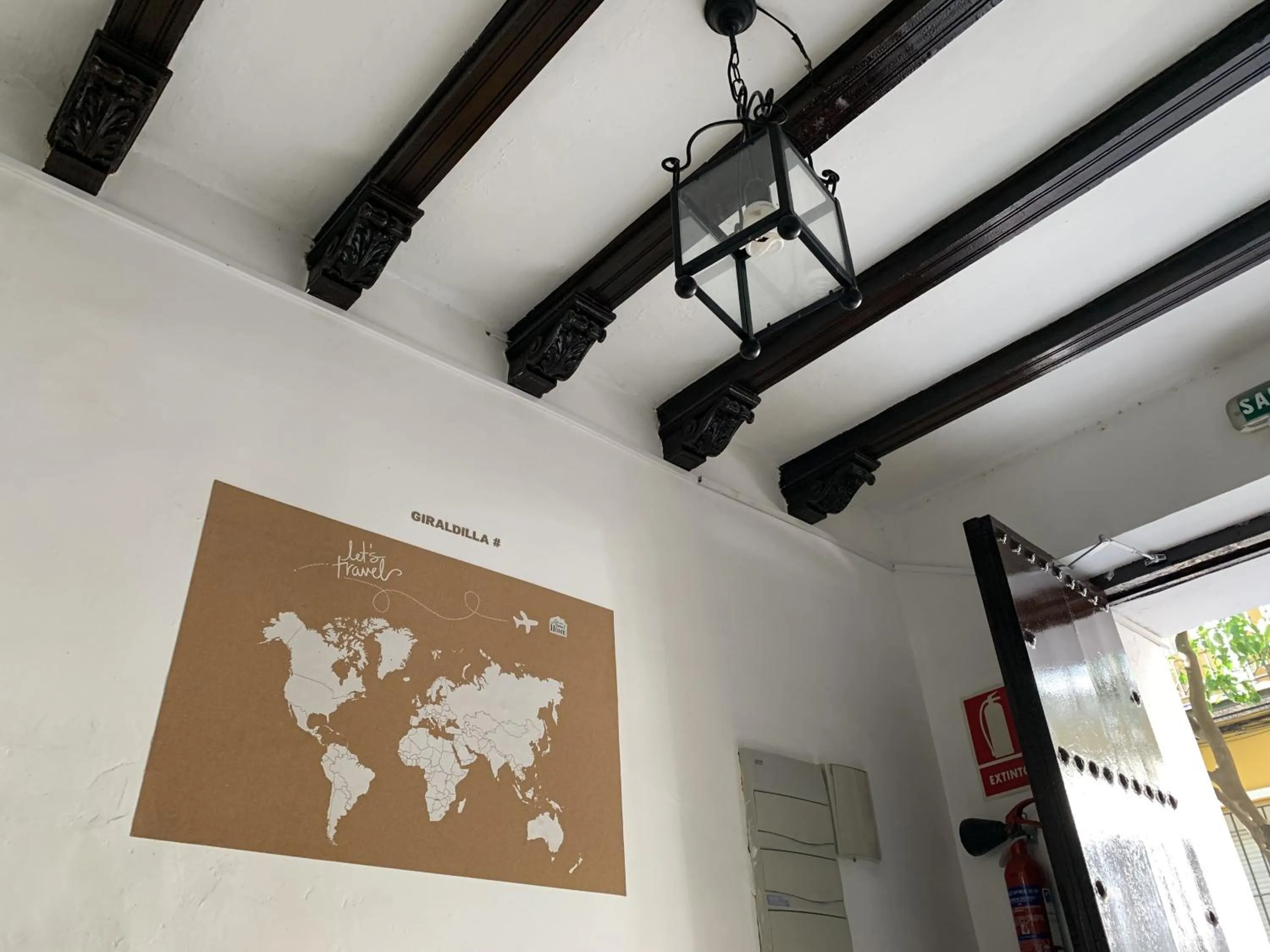 Facade/entrance in Giraldilla