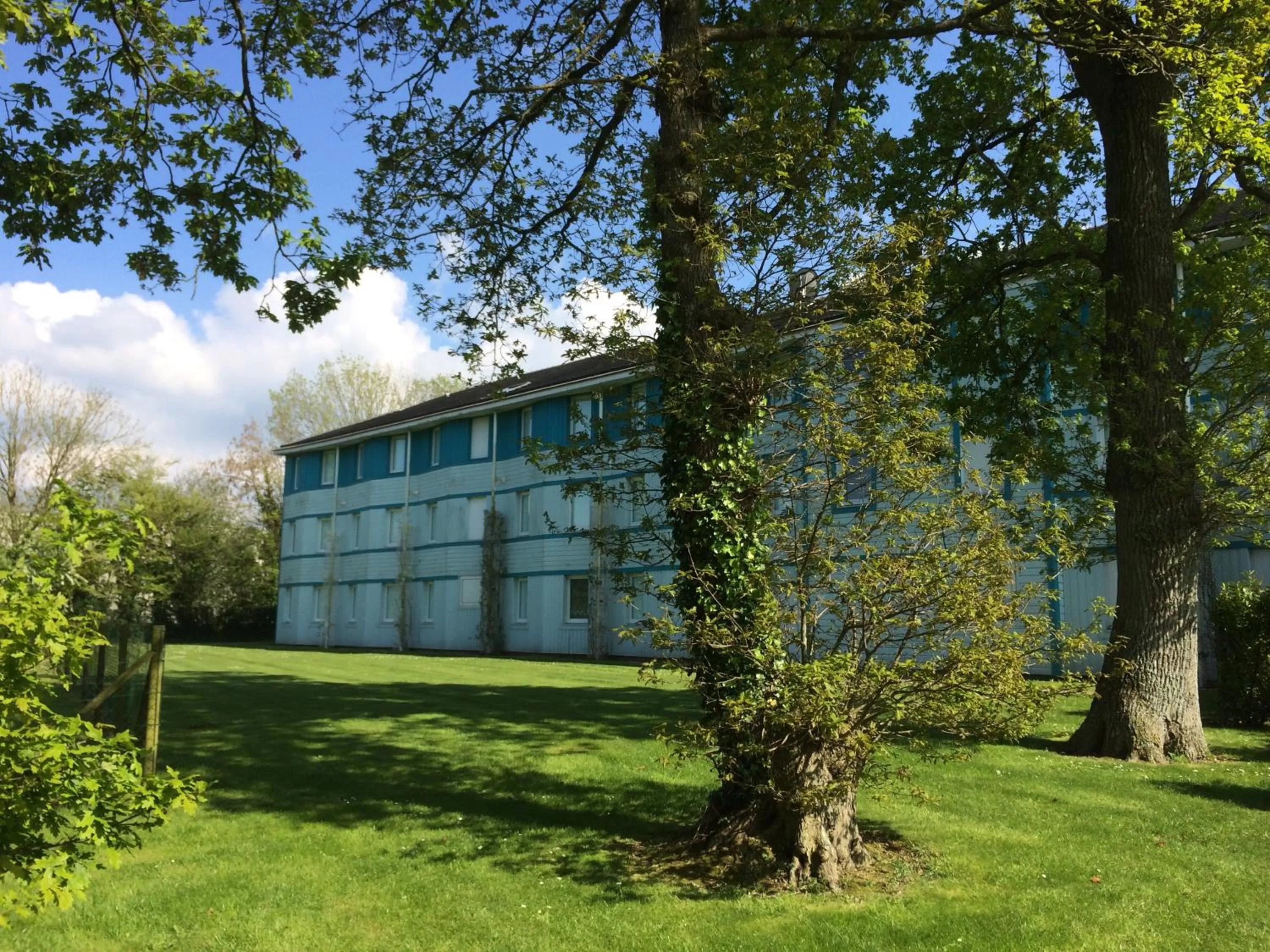 Facade/entrance in ibis budget Granville