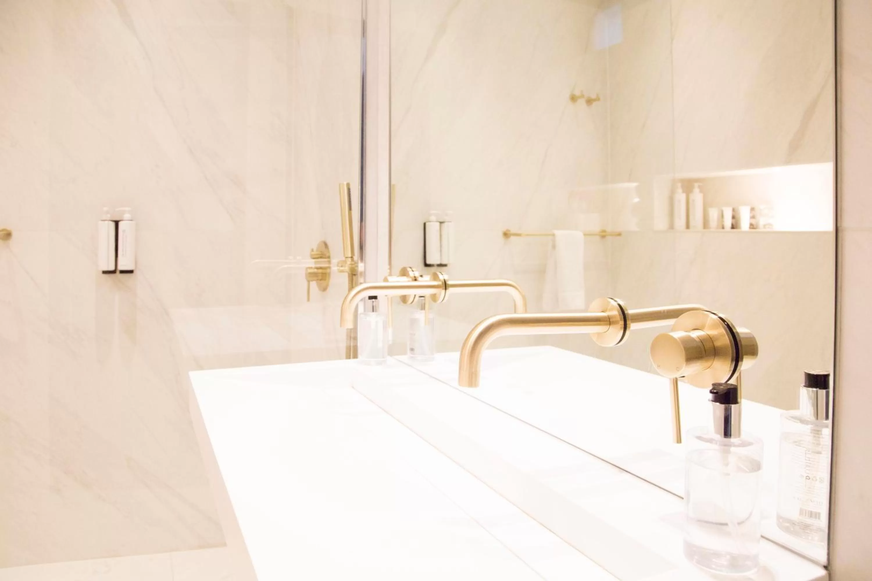 Bathroom in House of Amstel