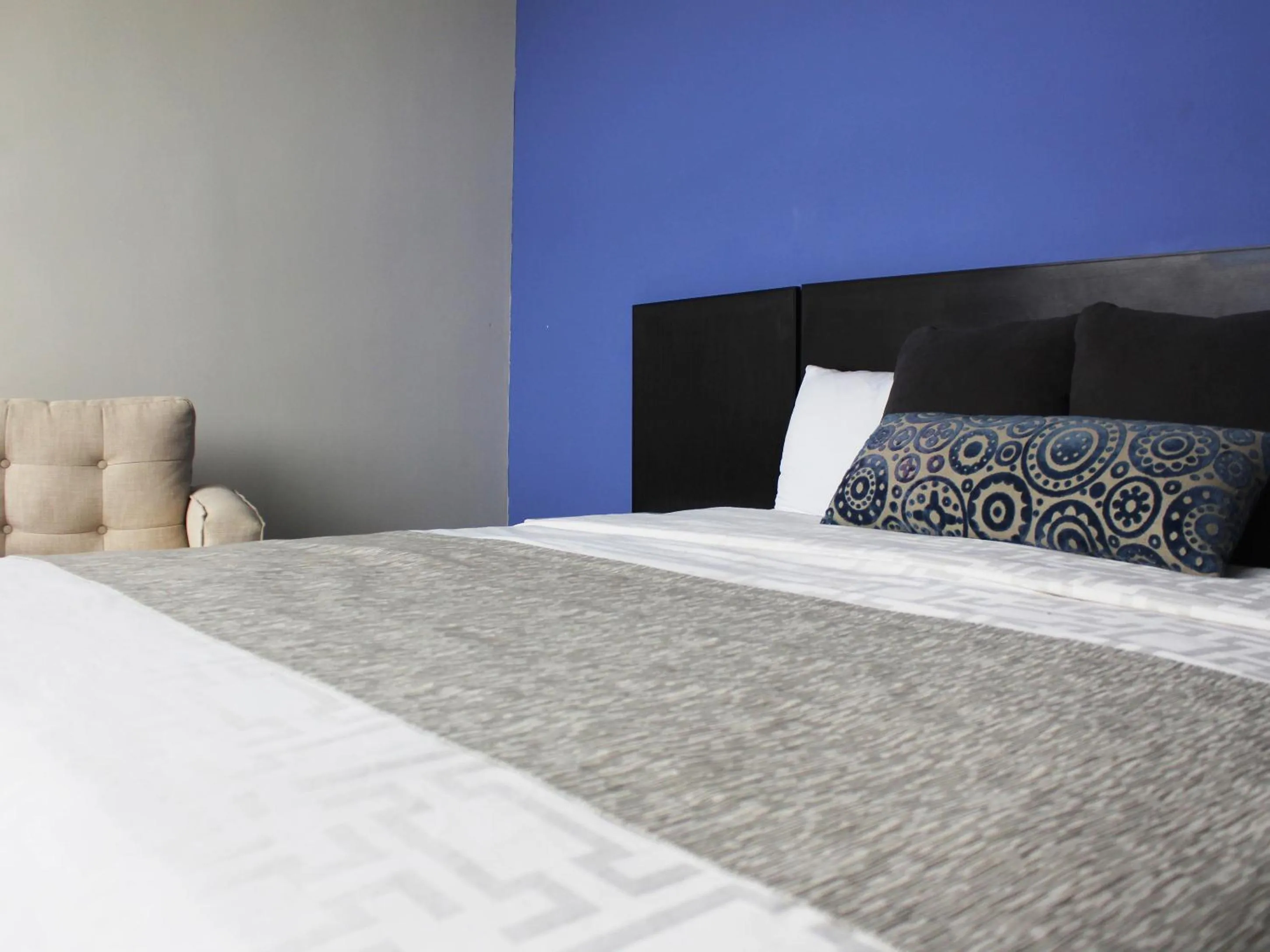 Bed in Hotel Corona Plaza