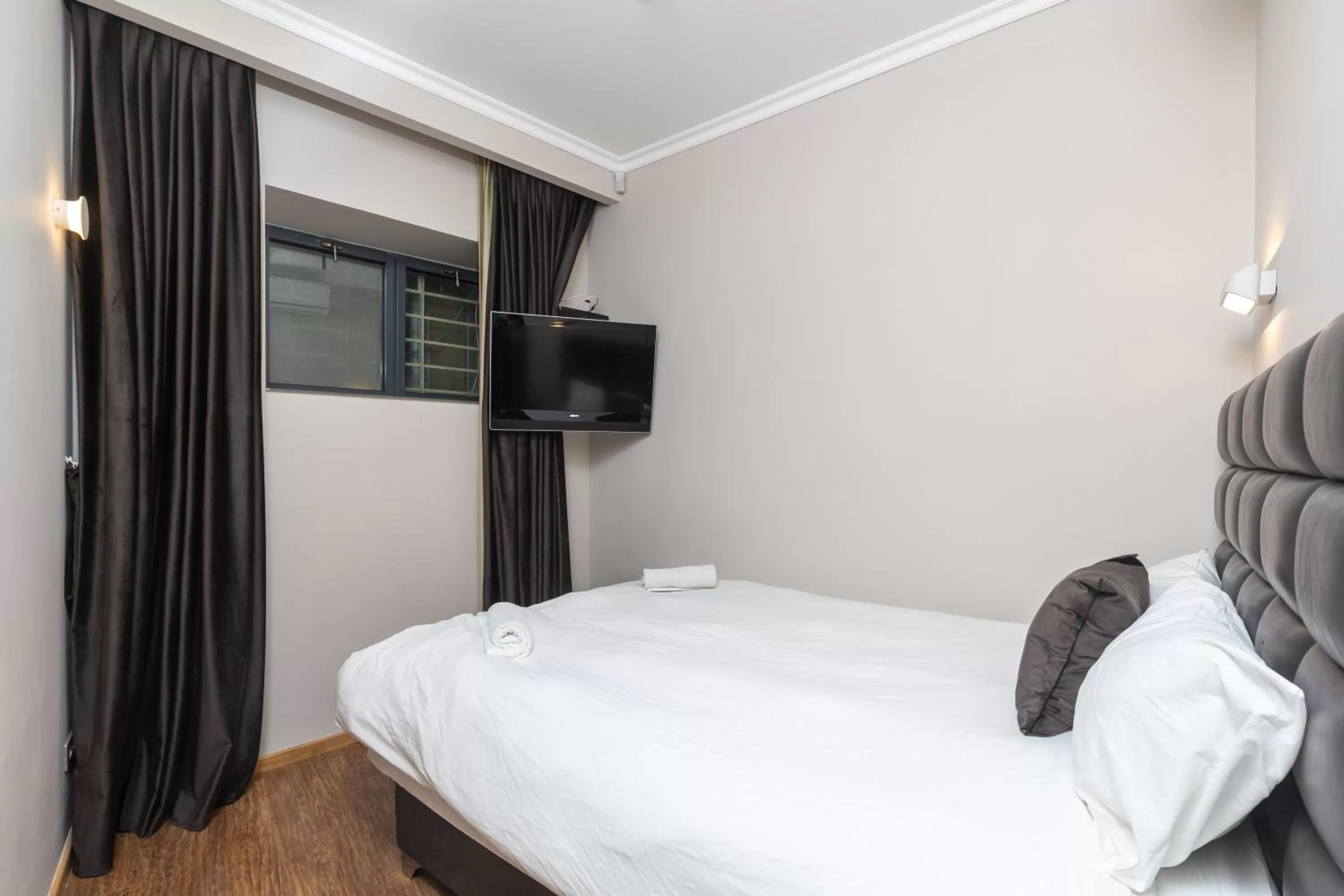 Bed in The MAZ Jerusalem