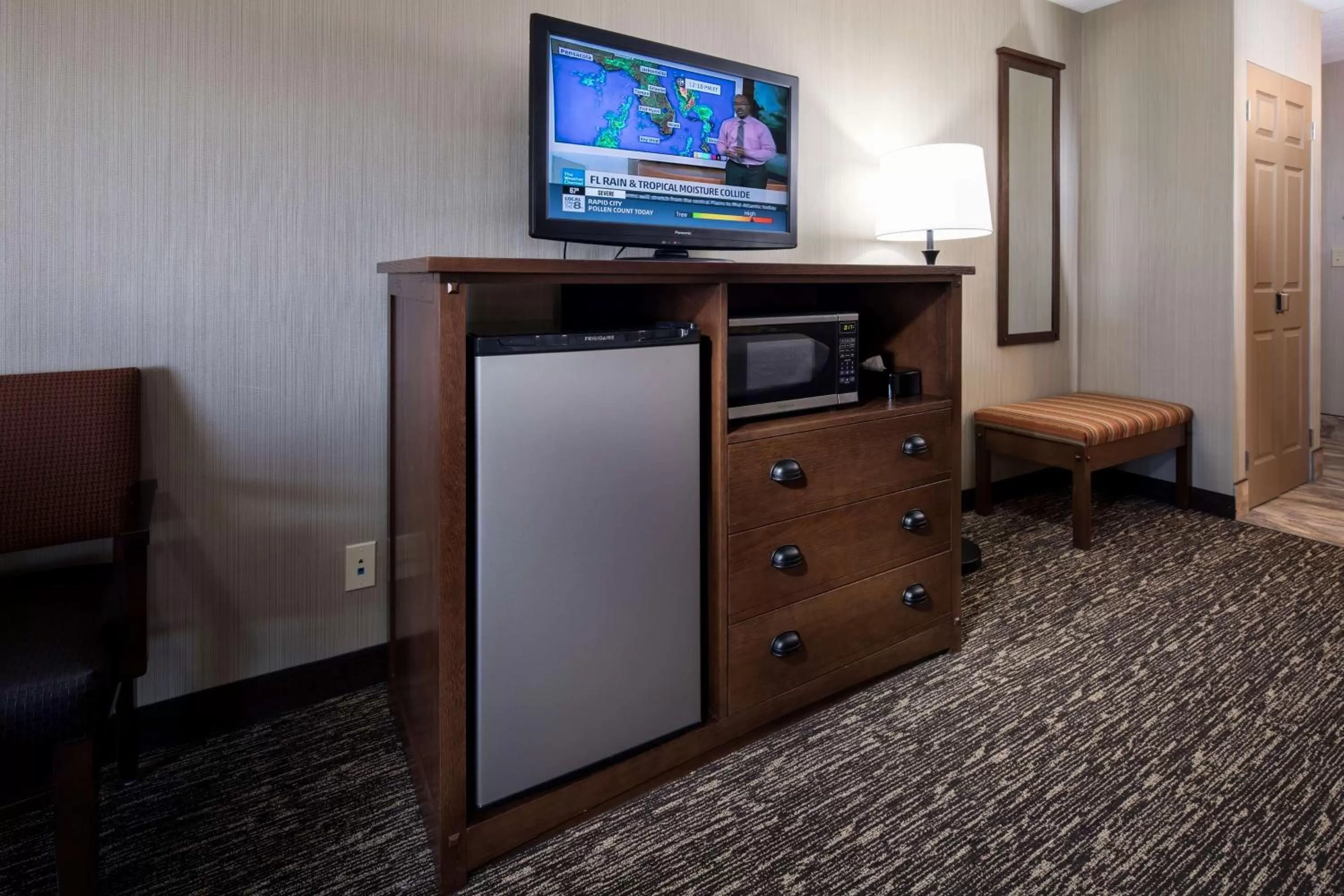King Suite - Disability Access in Best Western Ramkota Hotel