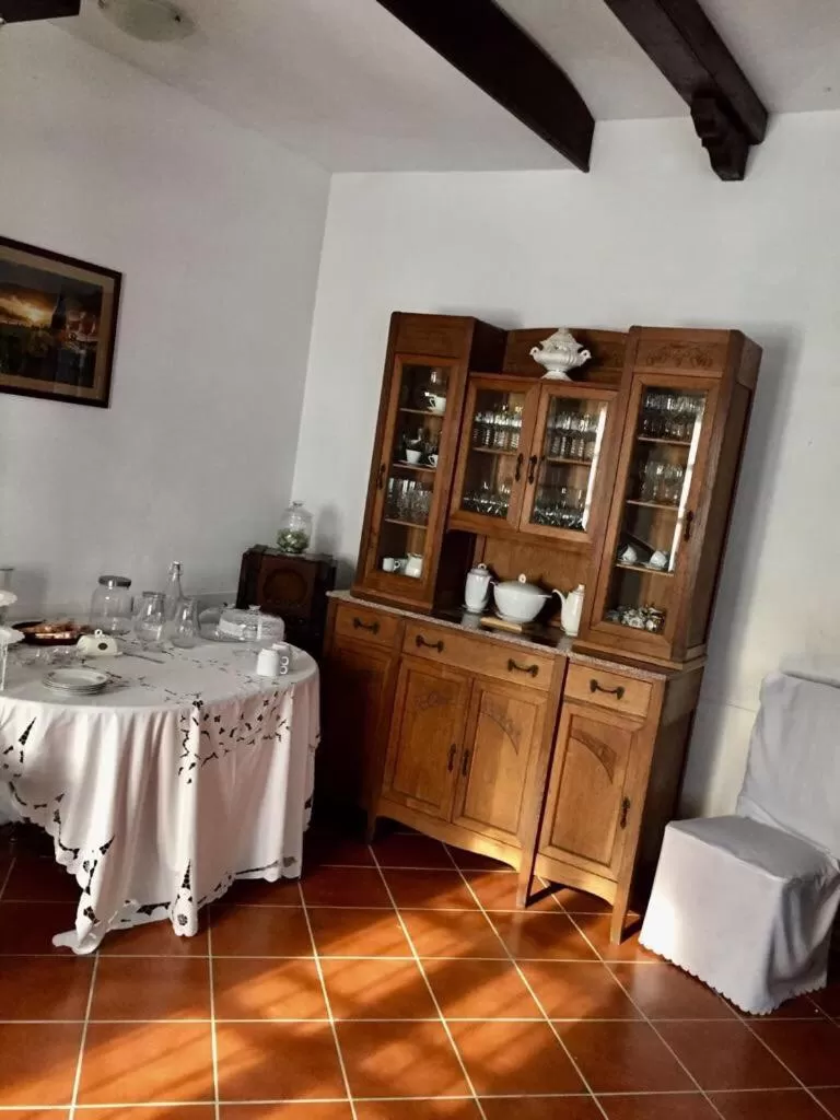 Communal lounge/ TV room in Rossella alla Villarella dei Tulipani