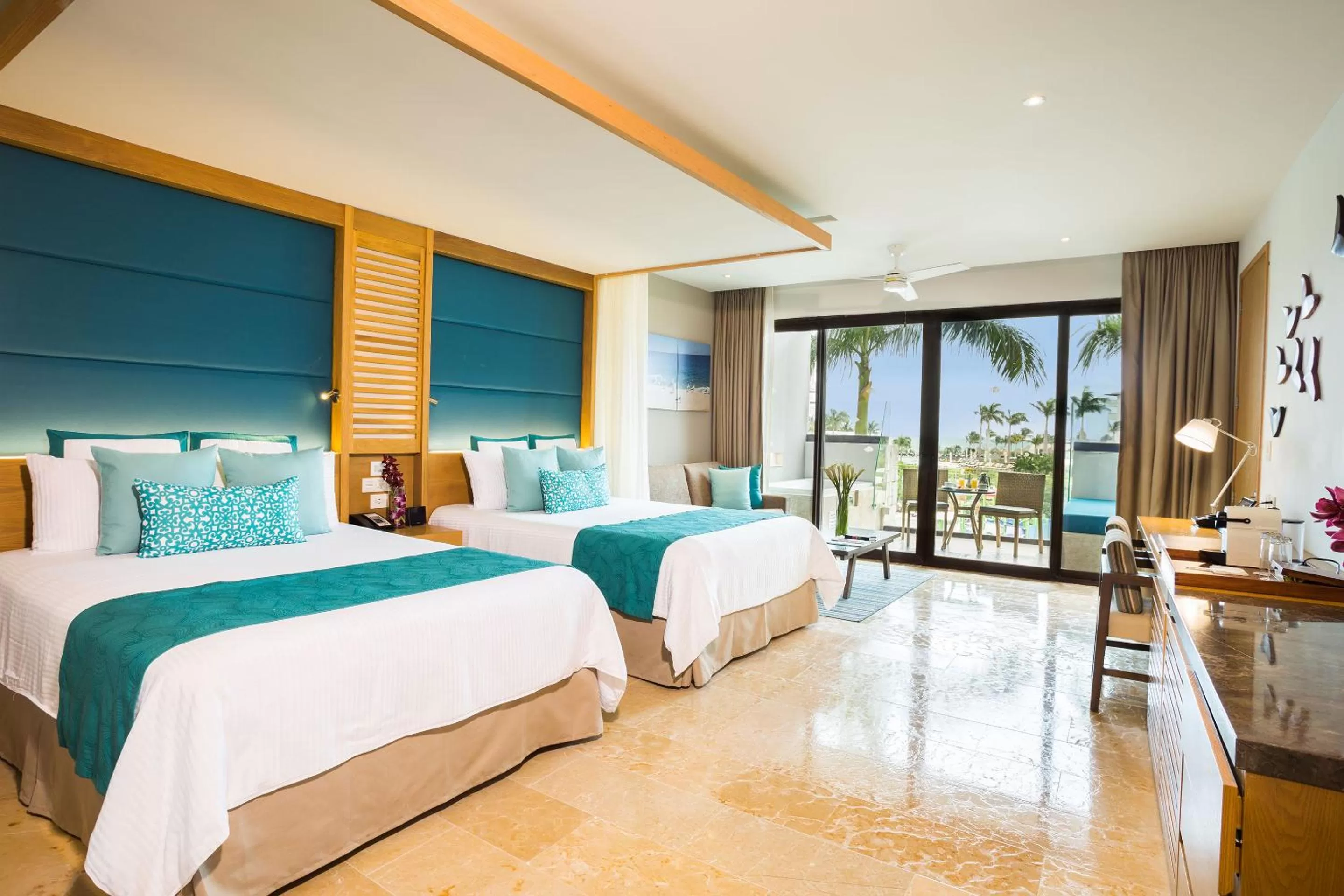 Garden view, Bed in Dreams Playa Mujeres Golf & Spa Resort - All Inclusive
