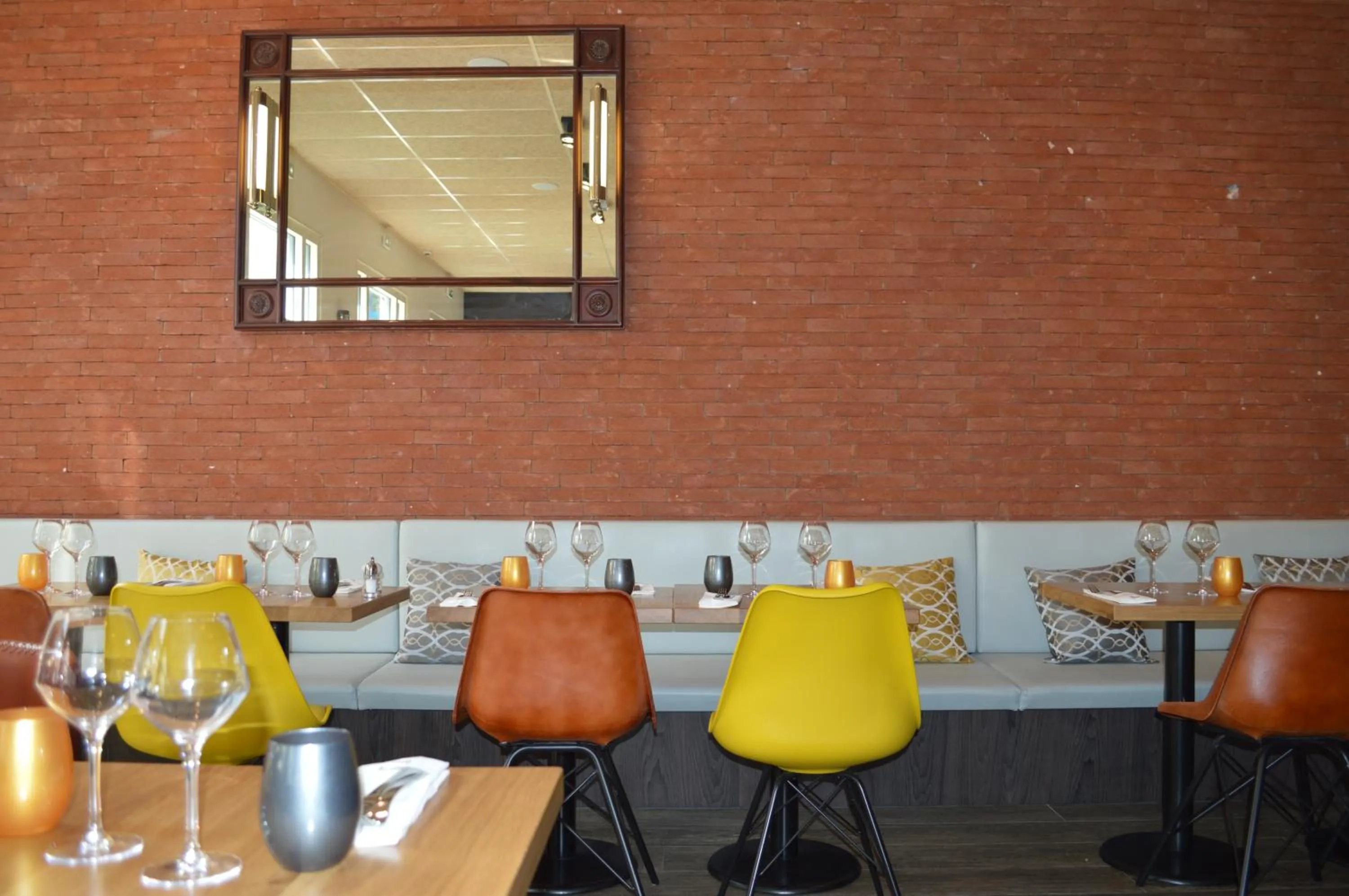 Restaurant/places to eat in Mercure Paris Porte de Pantin