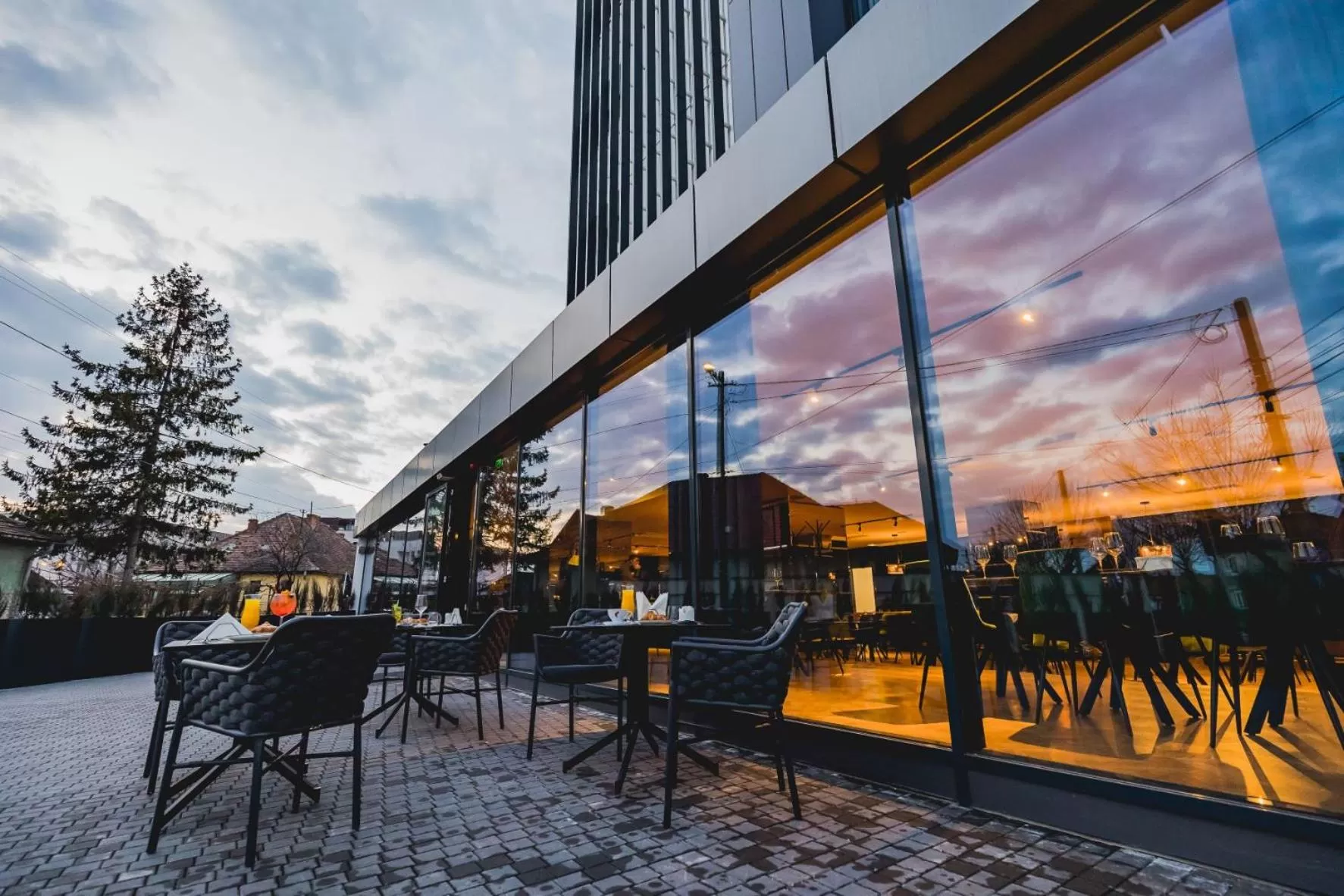 Restaurant/places to eat in Hermanns Hotel & Spa Sibiu