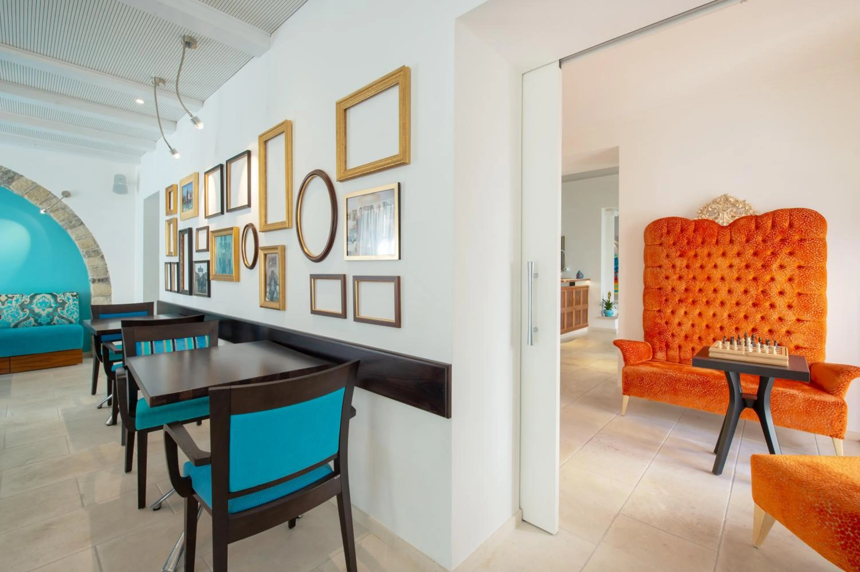 Breakfast in Piccolo Grand Hotel