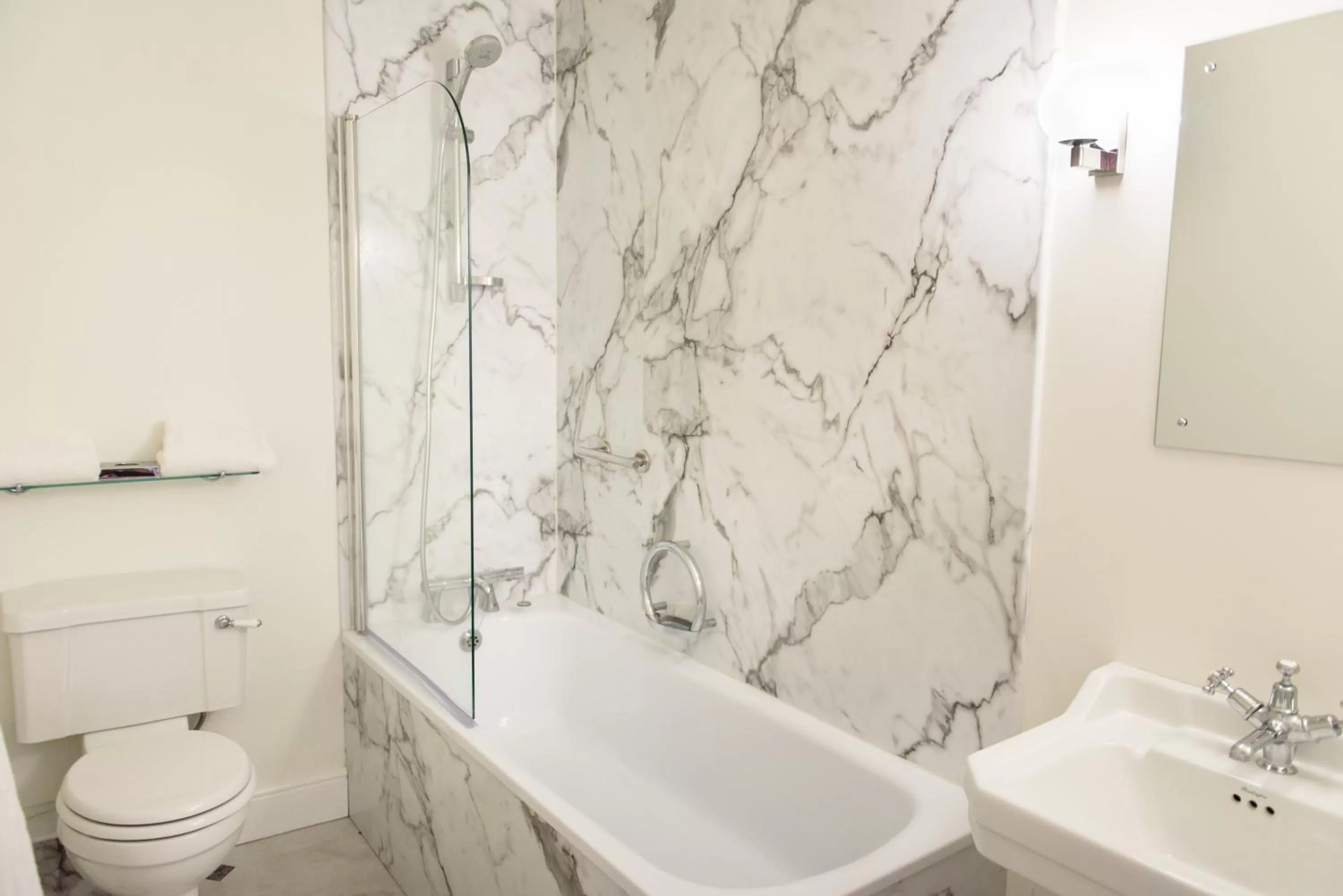 Bathroom in Old Hall Hotel