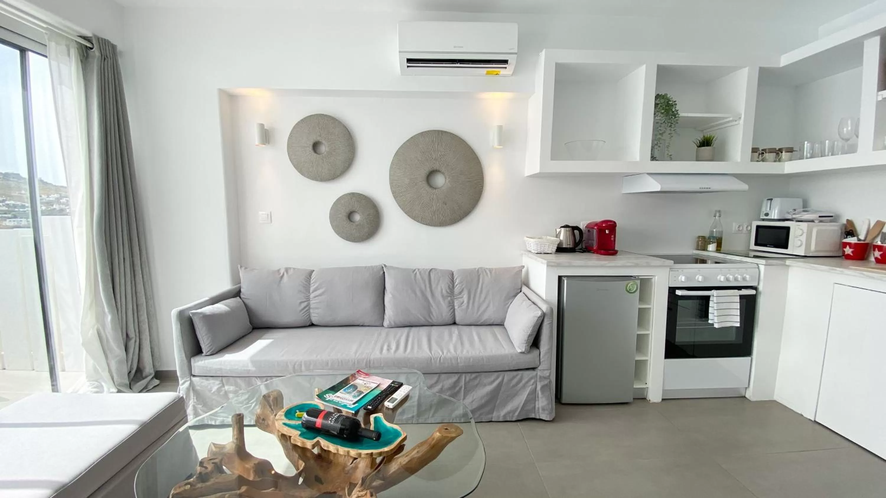 Living room in Amperian Mykonos Suites & Villas