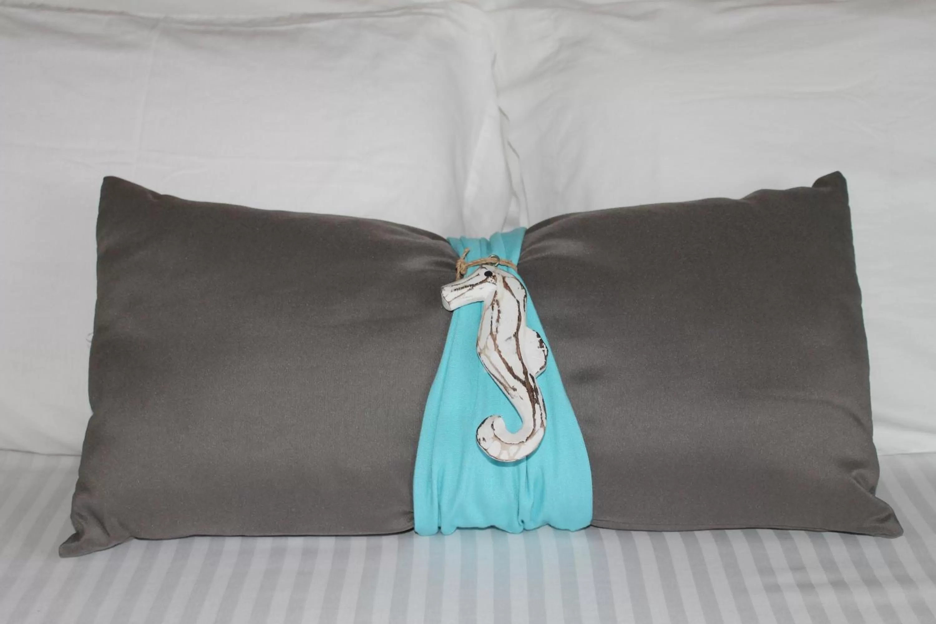 Bed in Beachside Motel - Amelia Island