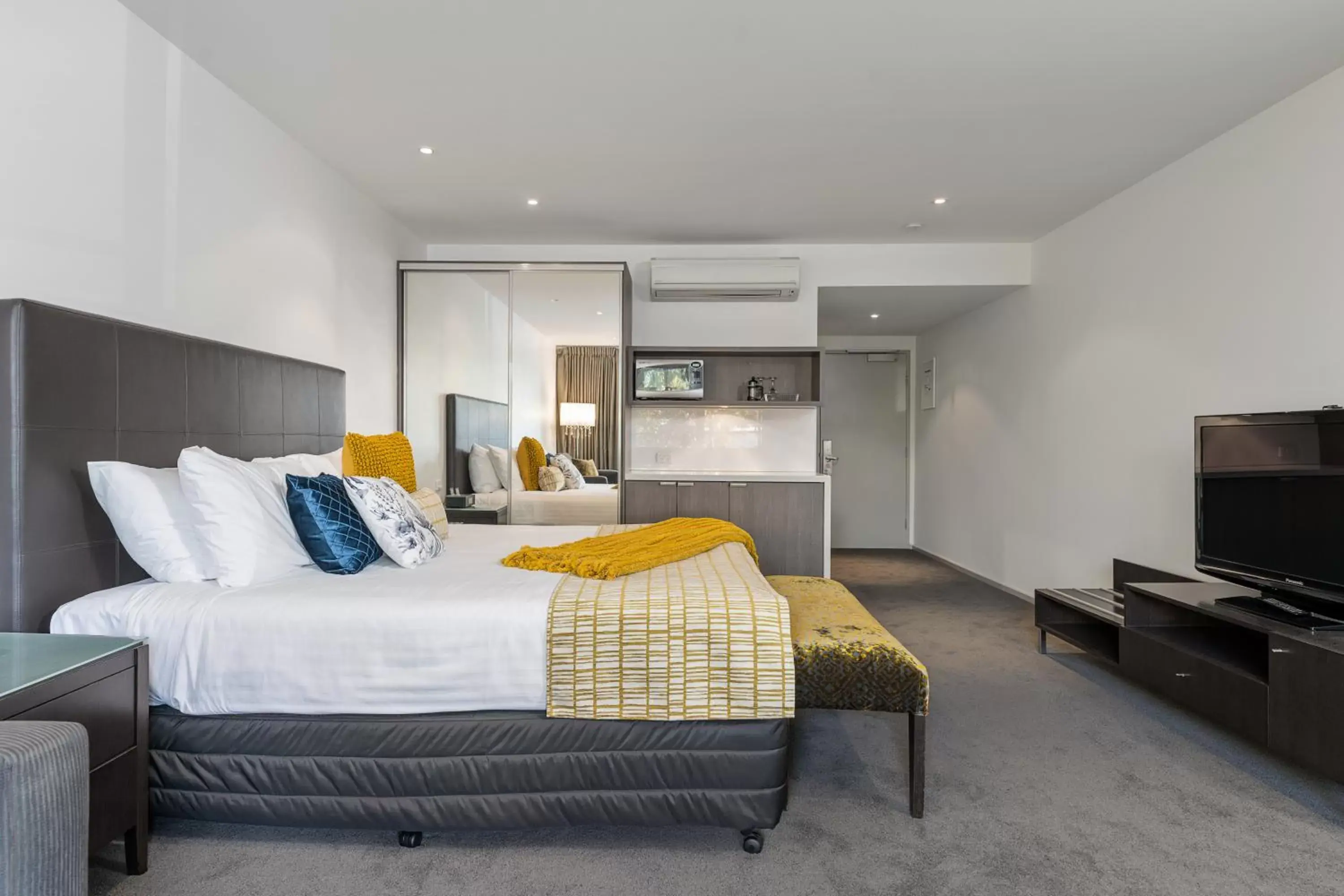 King Suite in Quality Hotel Wangaratta Gateway King Suite in Quality Hotel Wangaratta Gateway