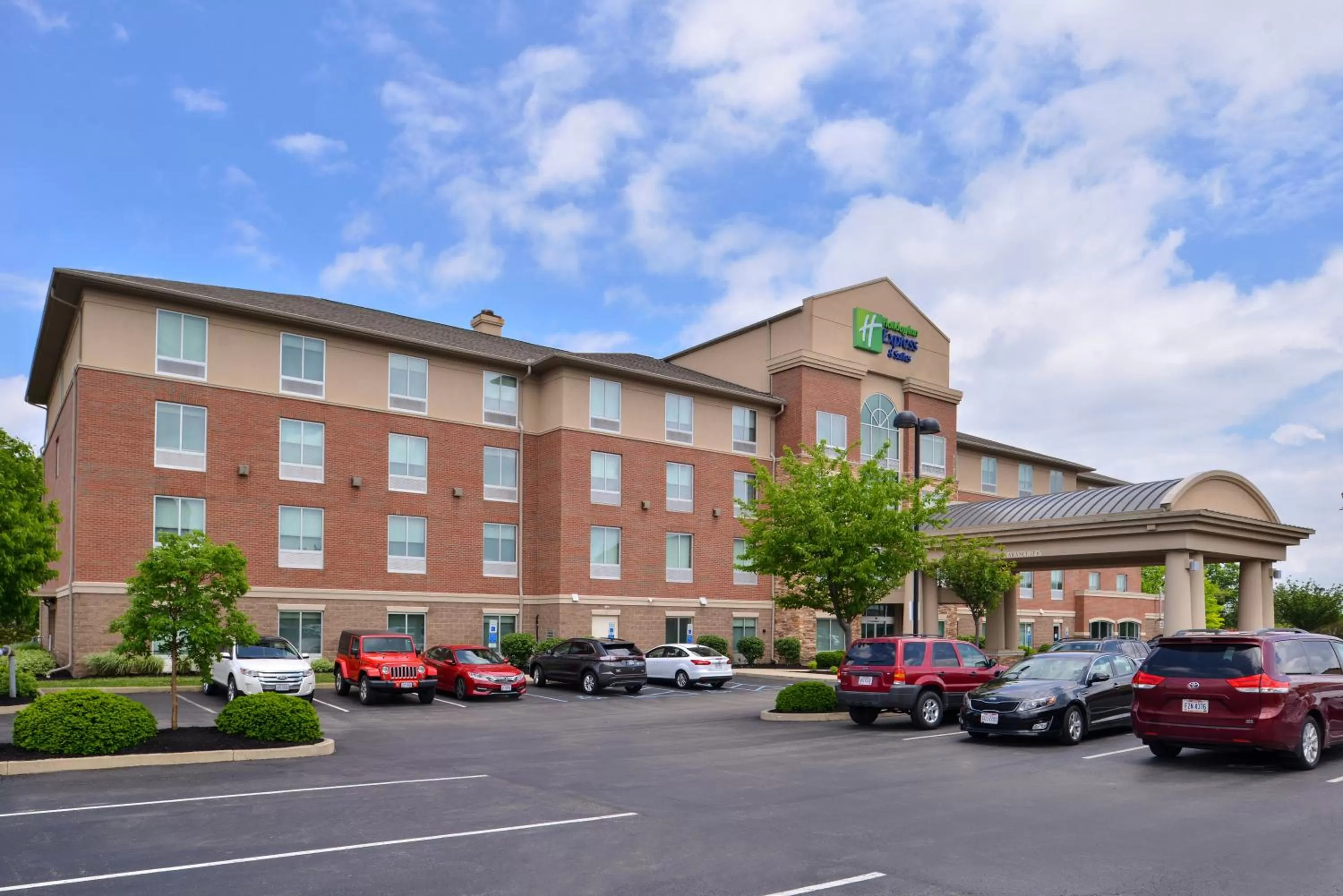 Property building in Holiday Inn Express Hotel & Suites Cincinnati - Mason by IHG