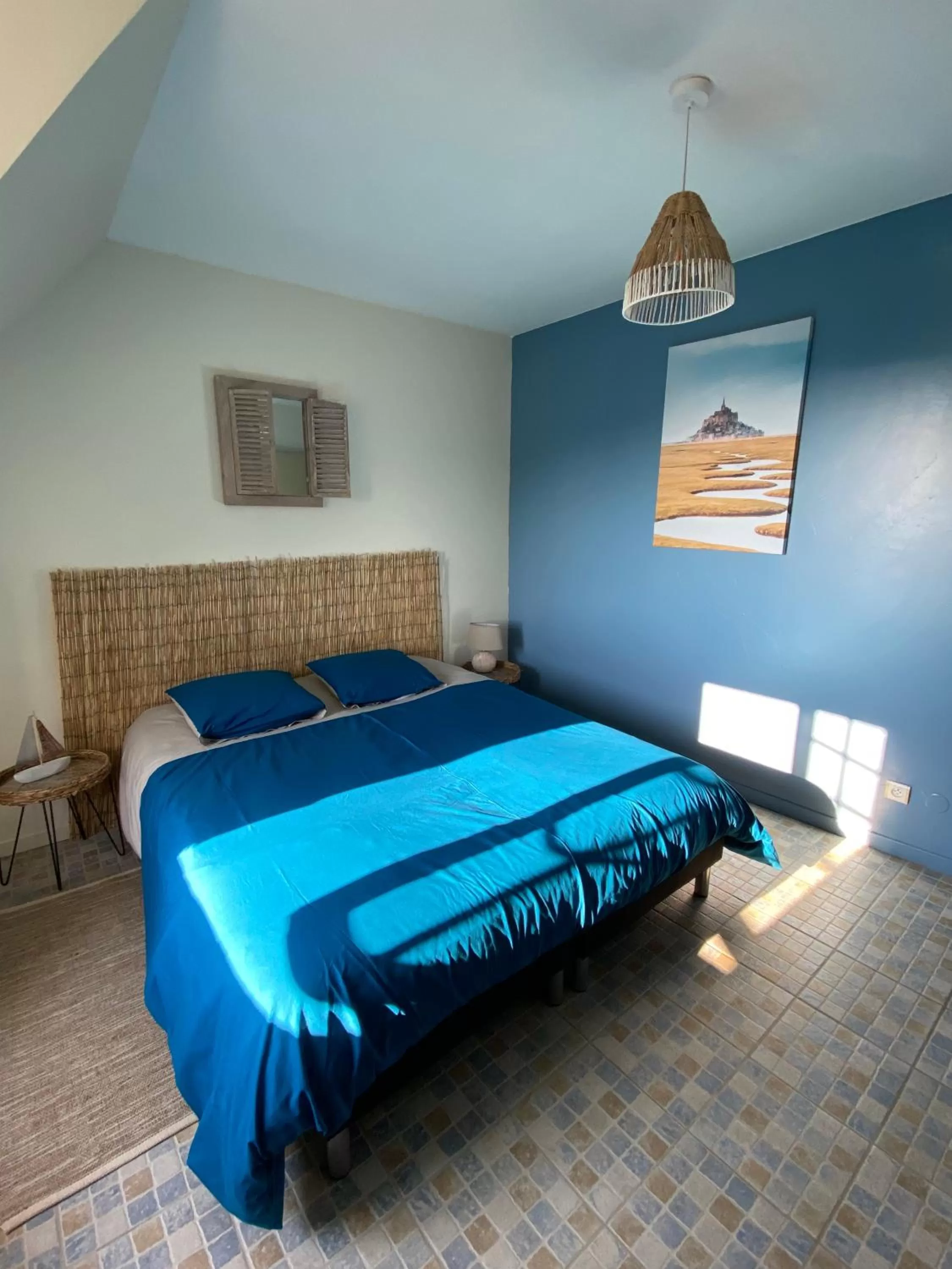 Photo of the whole room, Bed in La Pichonnière