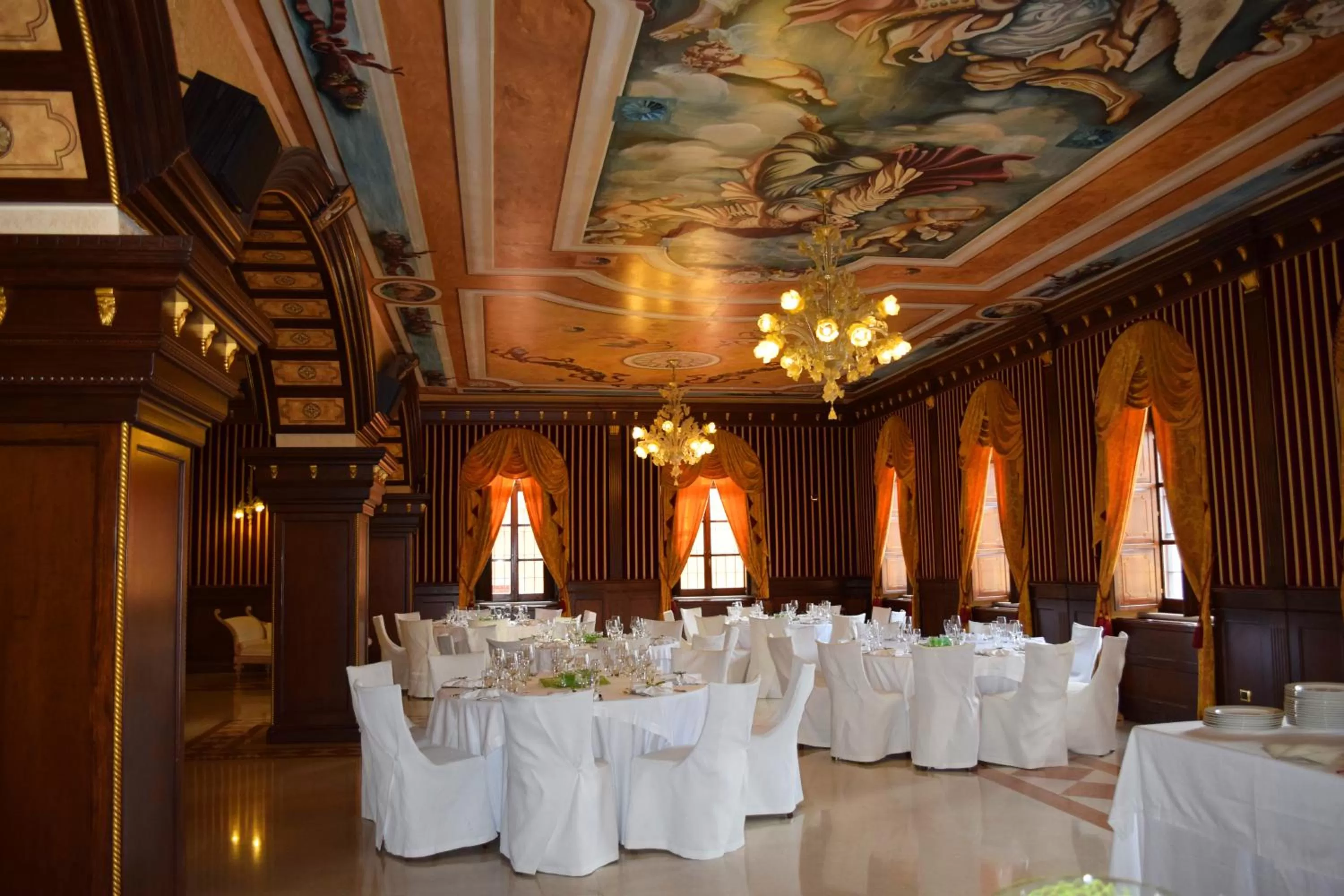 Restaurant/places to eat in Olimpus