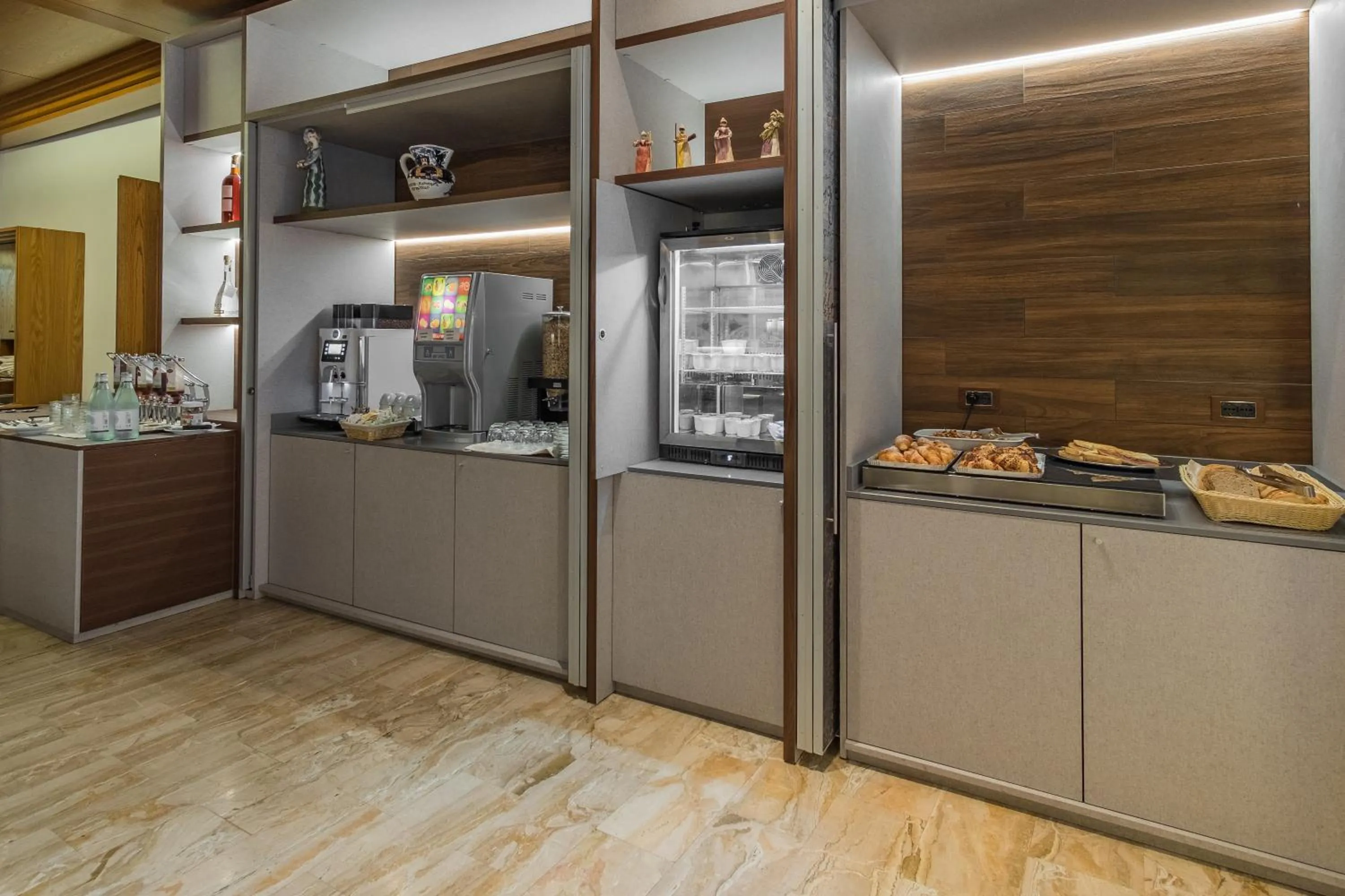 Buffet breakfast in Hotel Residence Ristorante Ramandolo